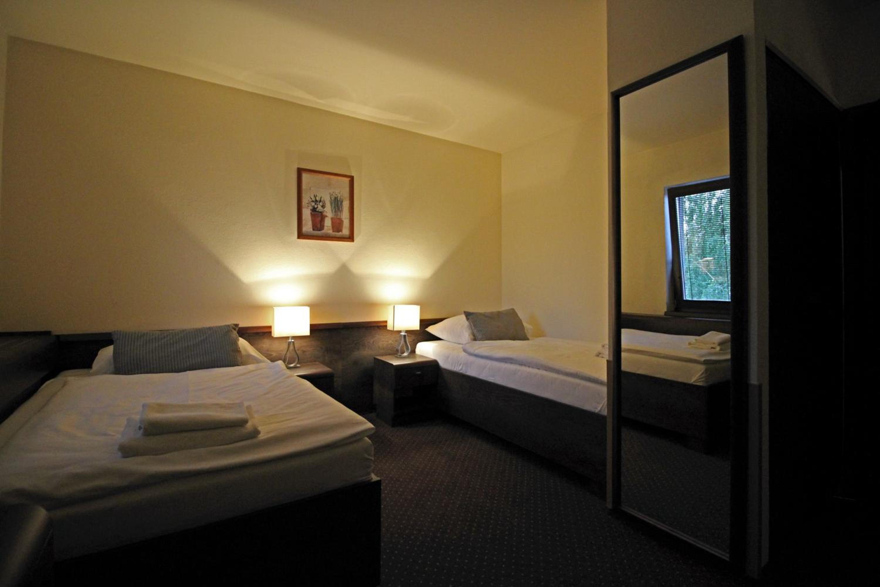 Penzión Wellness & Restaurant Zoborská, free parking