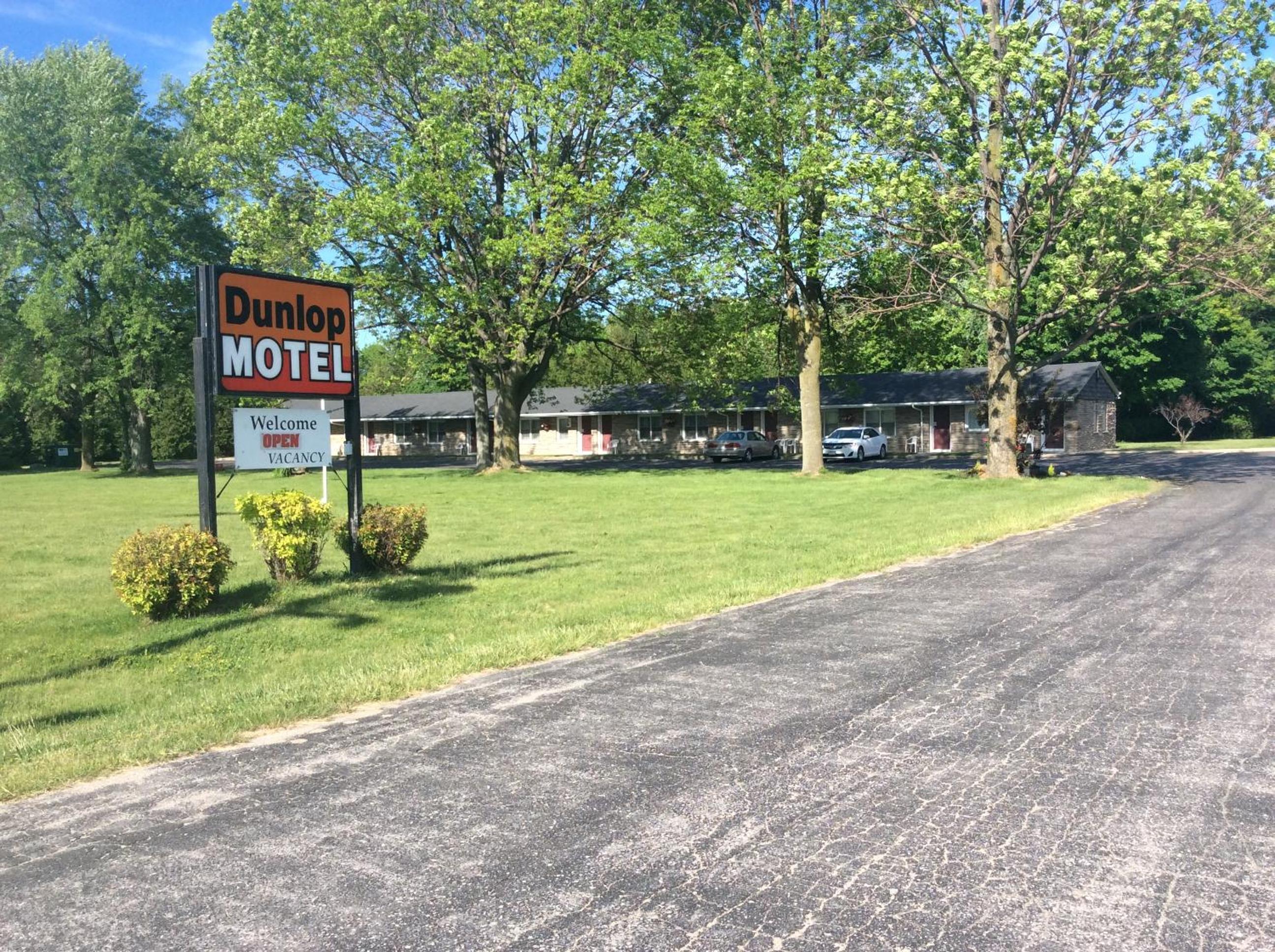 Dunlop Motel
