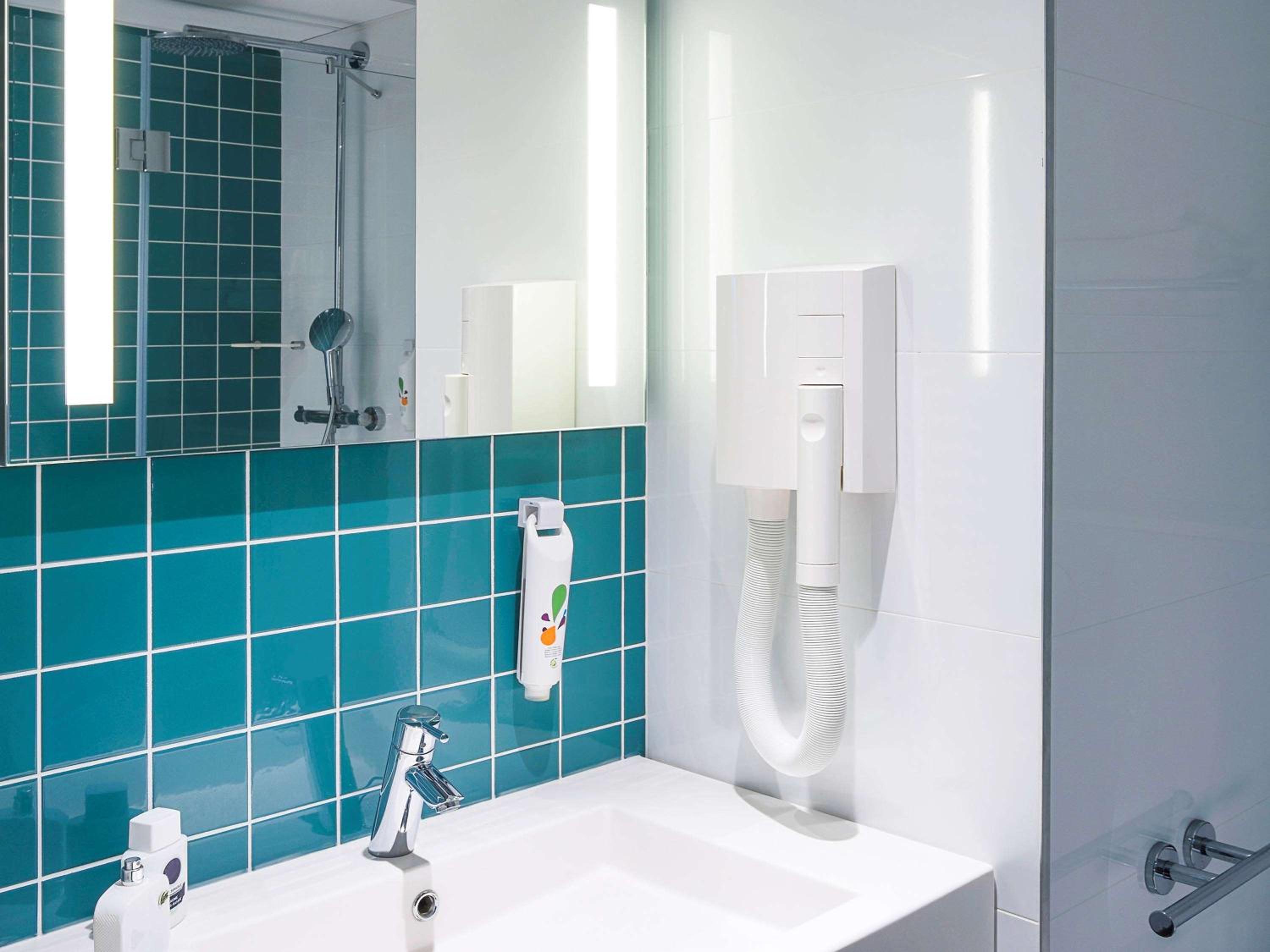 Deauville Vacations - ibis Styles Deauville Centre - Property Image 10