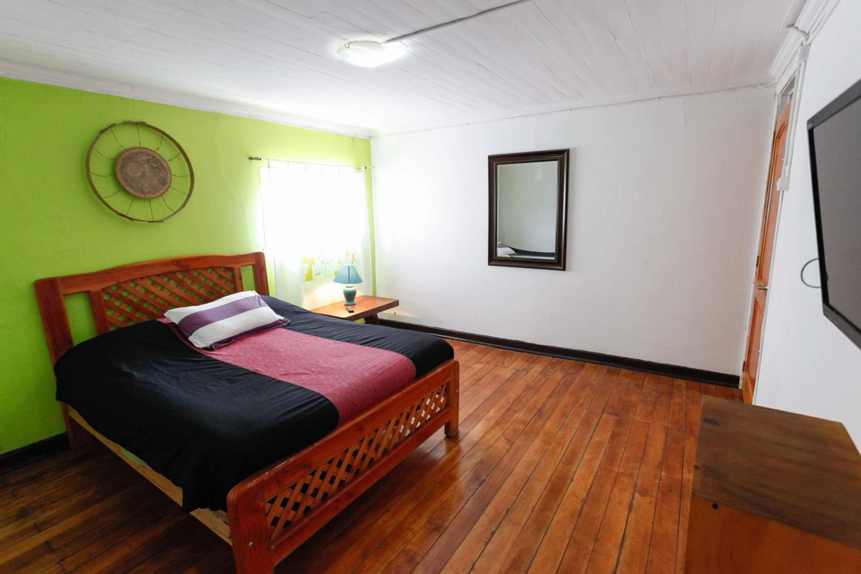Casa Violeta Limón