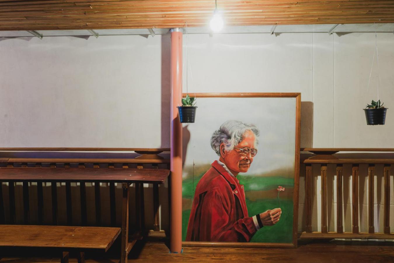 The history cafe' & guesthouse