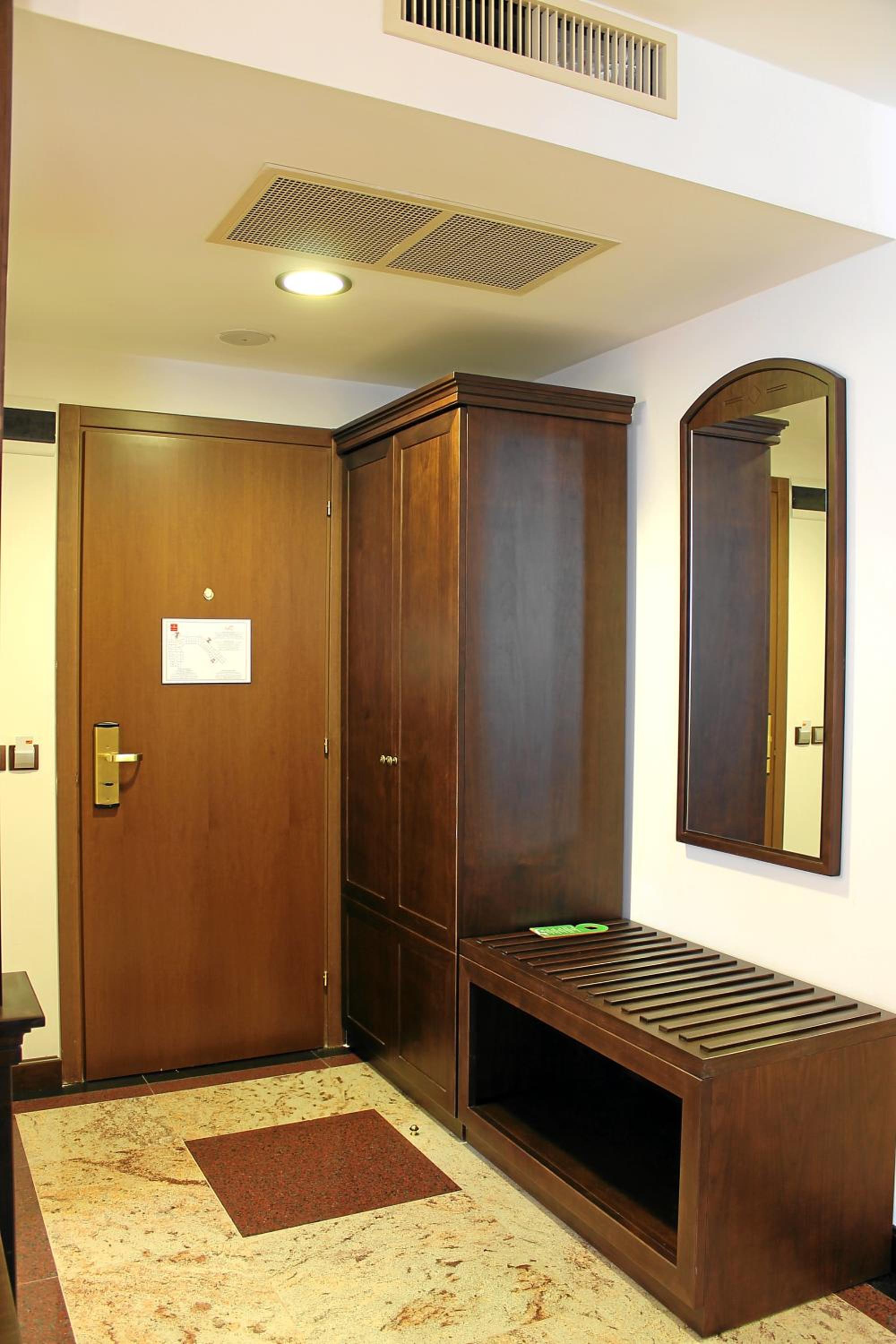 Helena VIP Villas and Suites - Half Board