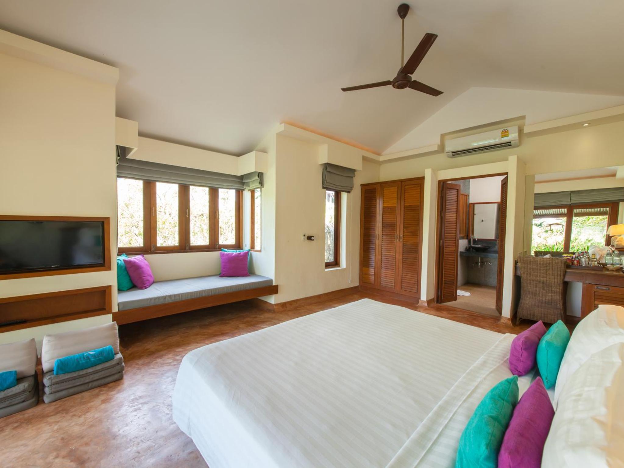 Sea Dance Resort