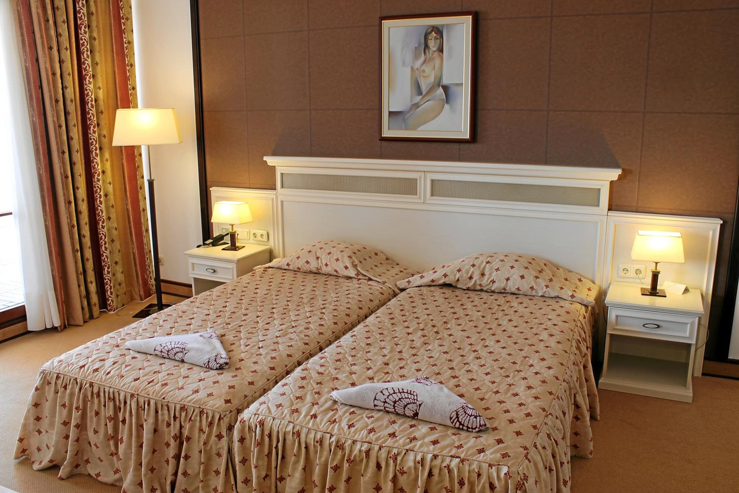 Helena VIP Villas and Suites - Half Board