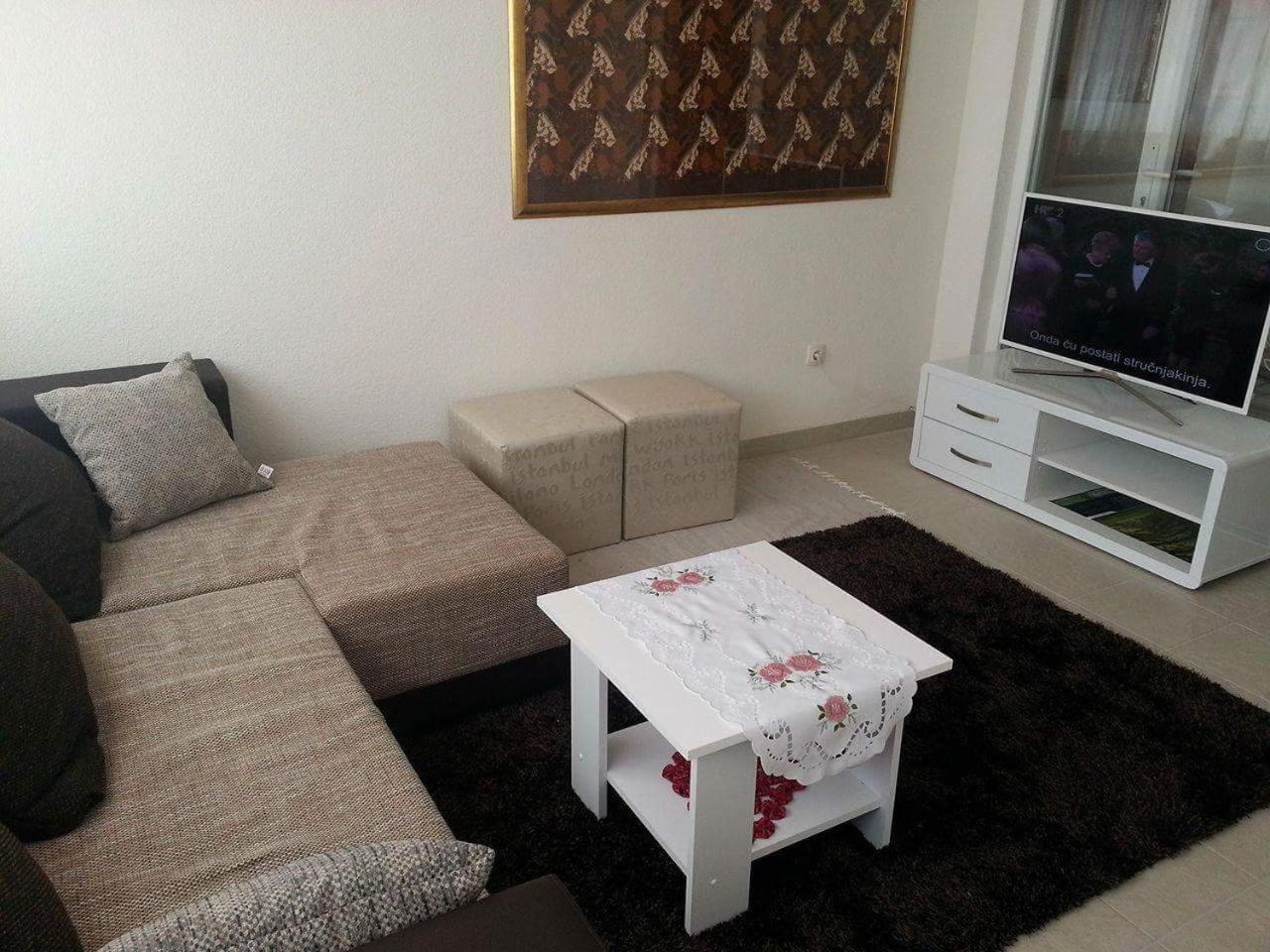 Kartini Apartment photo 4