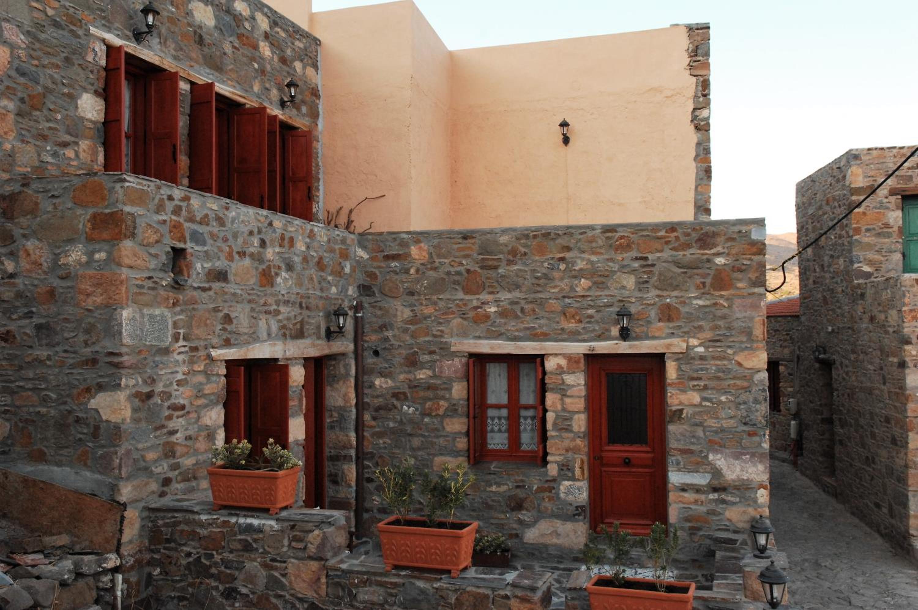 Lithos Homes