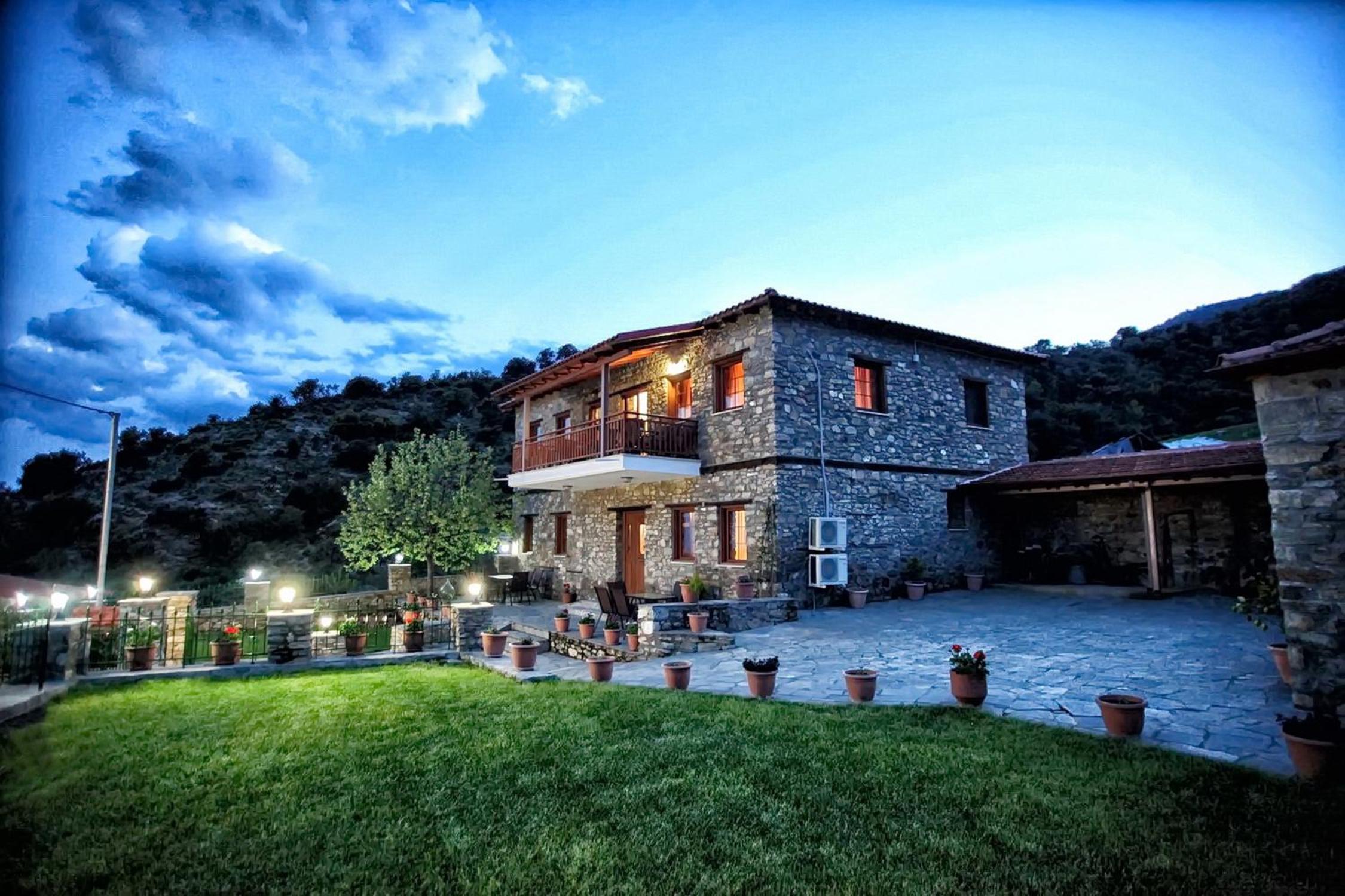 Traditional Apartments Tsikrikonis view 2
