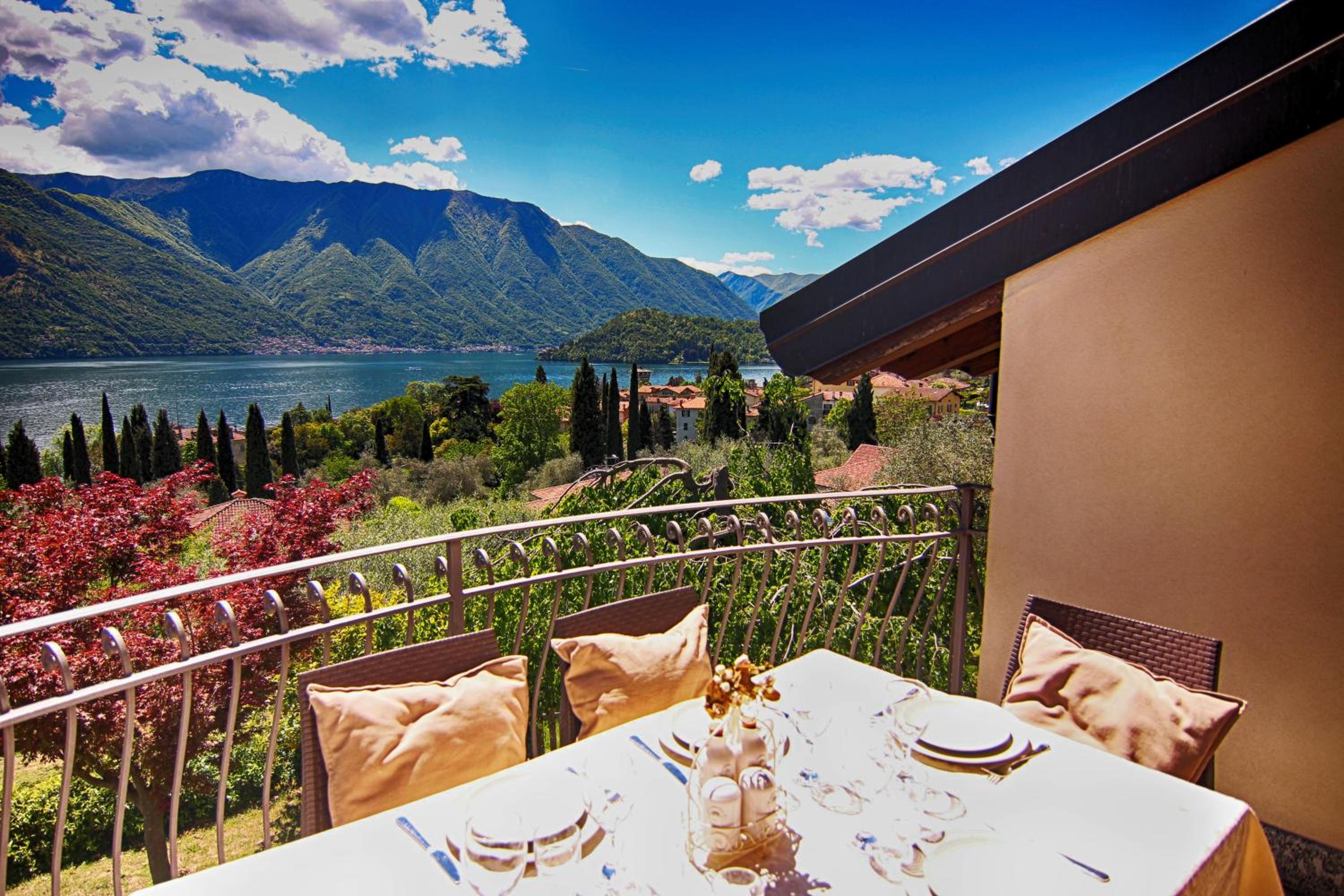Casa Meraviglia view 4