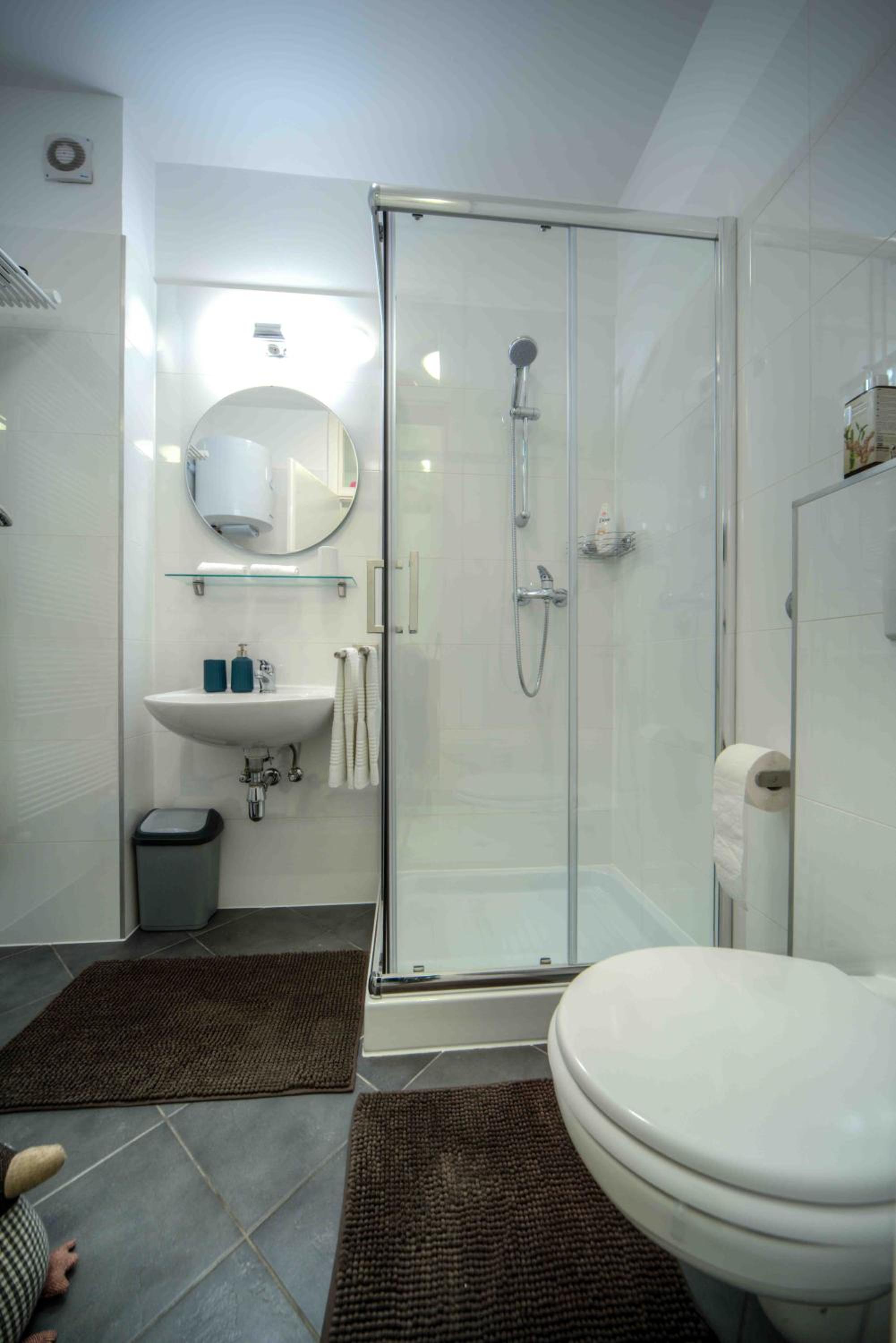 Apartment Aleksandra en Pula — bathroom
