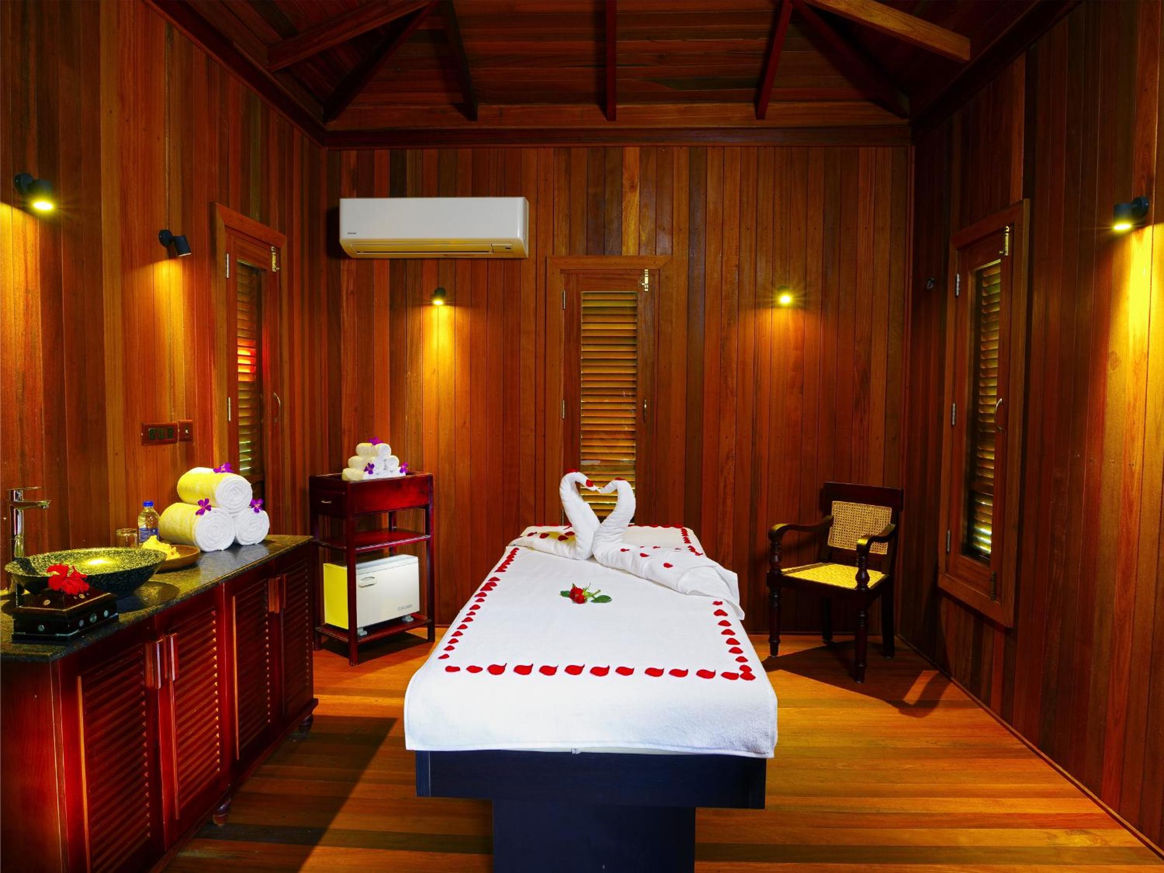 Thekkady Vacations - Niraamaya Retreats Cardamom Club - Property Image 8