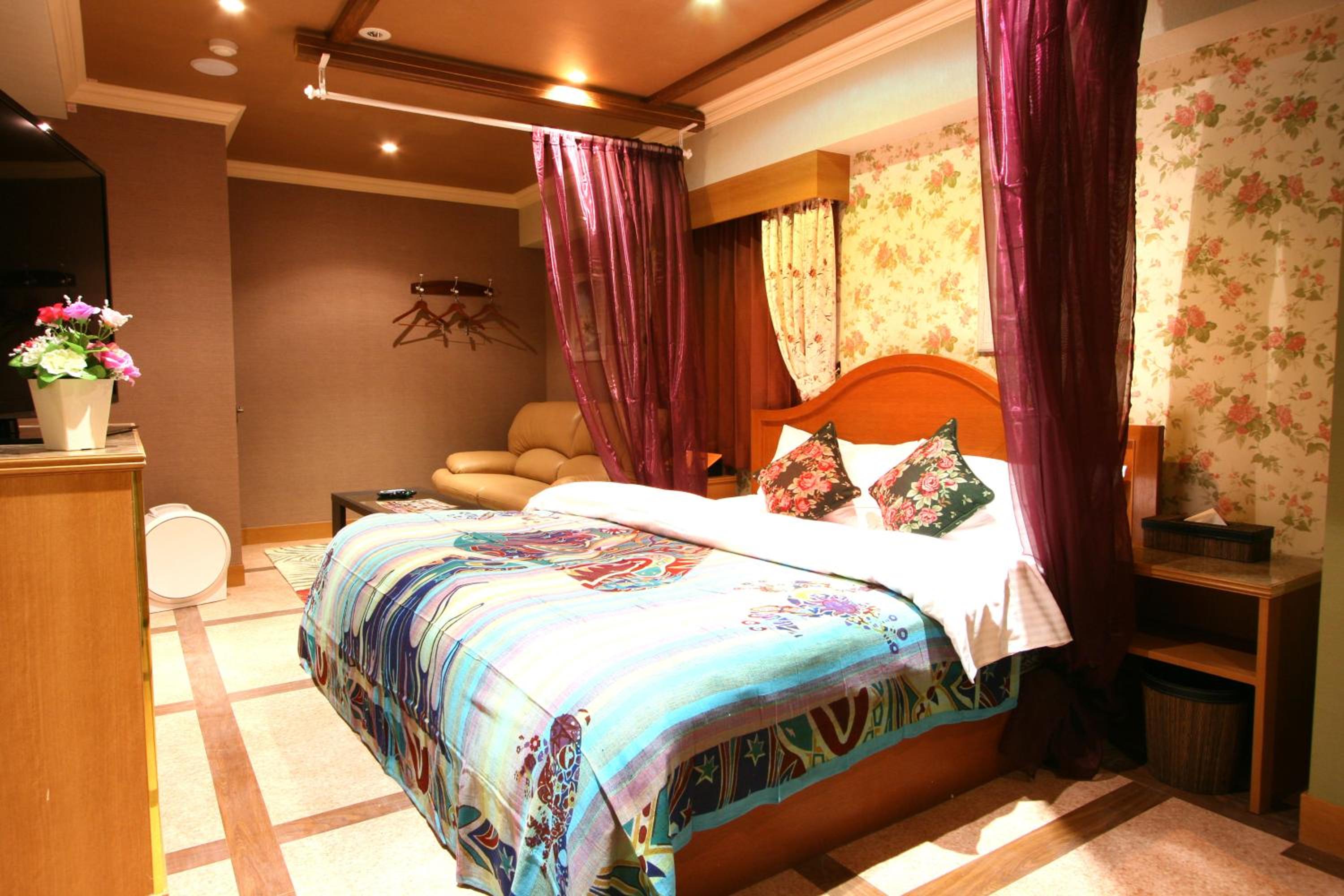 Photo 6