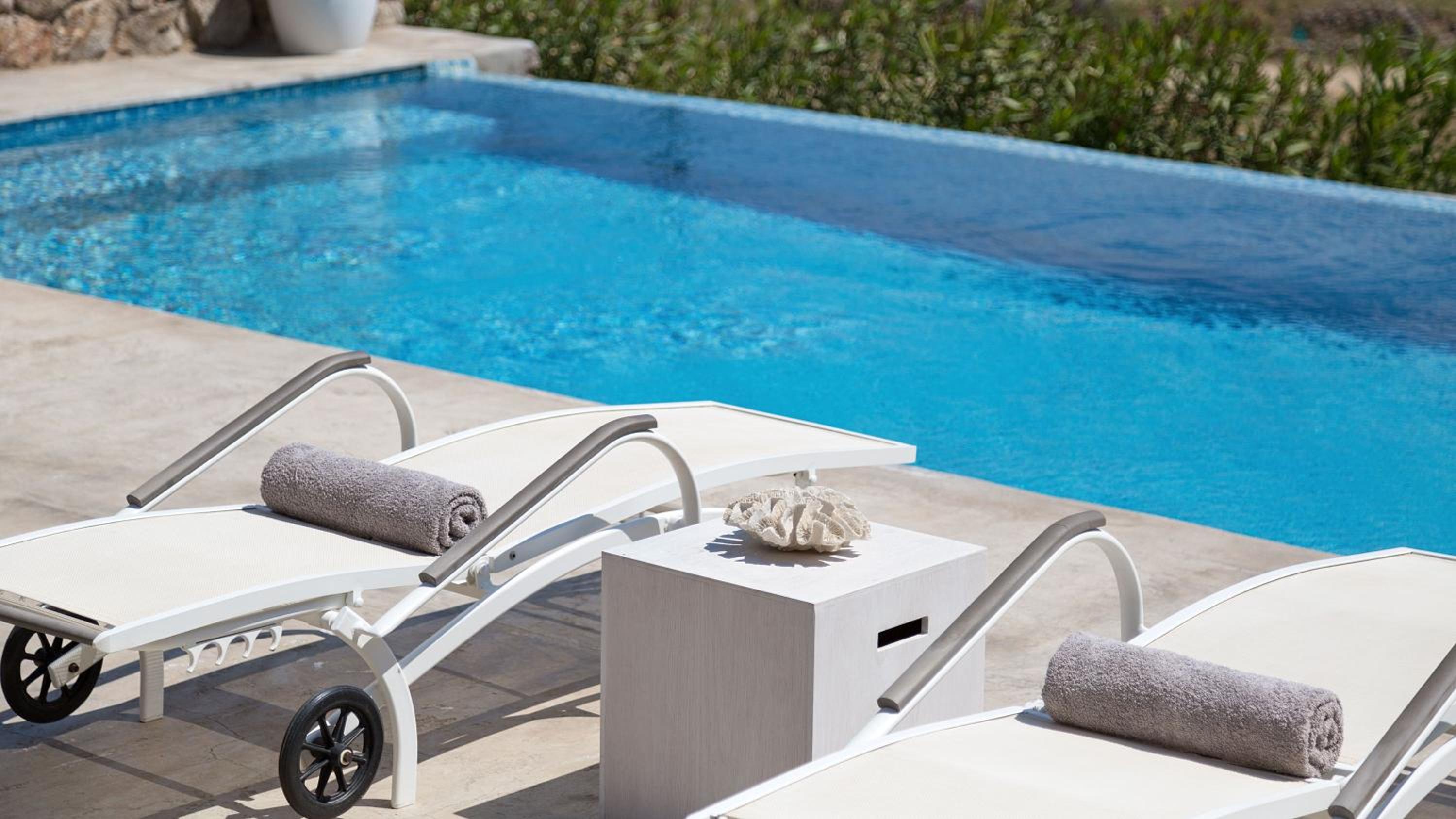 Mykonos Panormos Villas & Suites