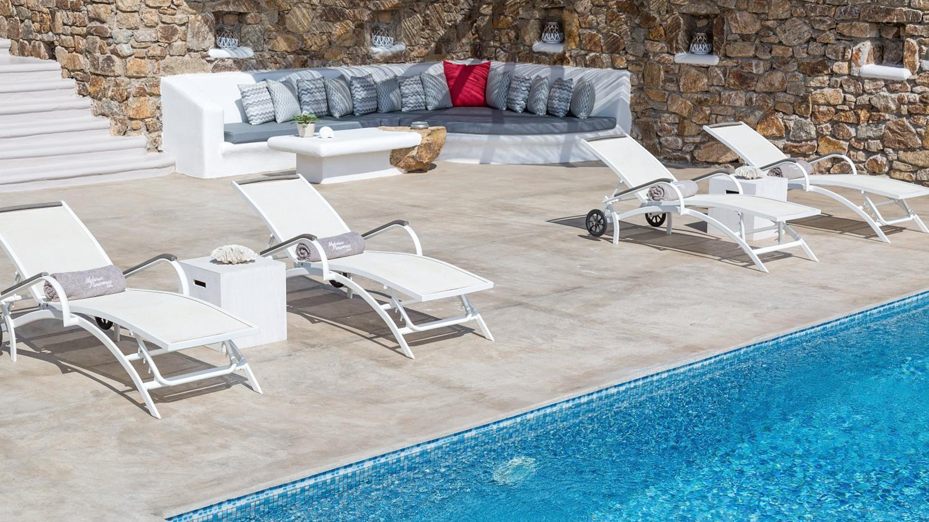 Mykonos Panormos Villas & Suites