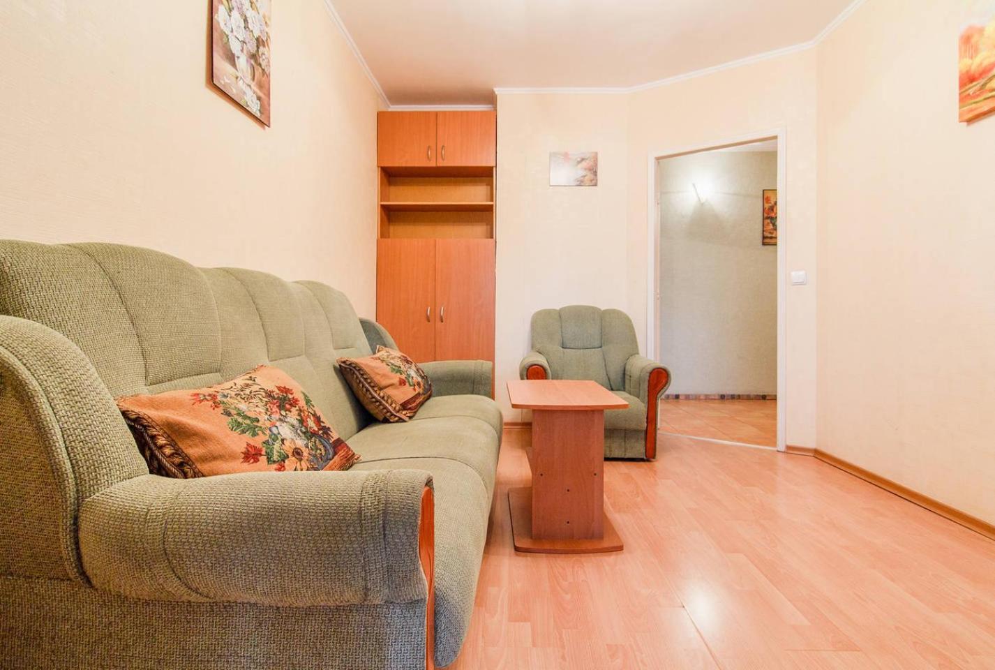 Apartment on Evreyskaya 42a