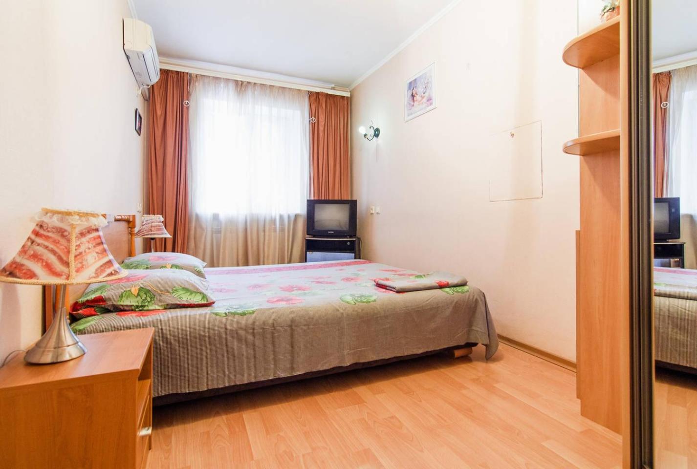 Apartment on Evreyskaya 42a