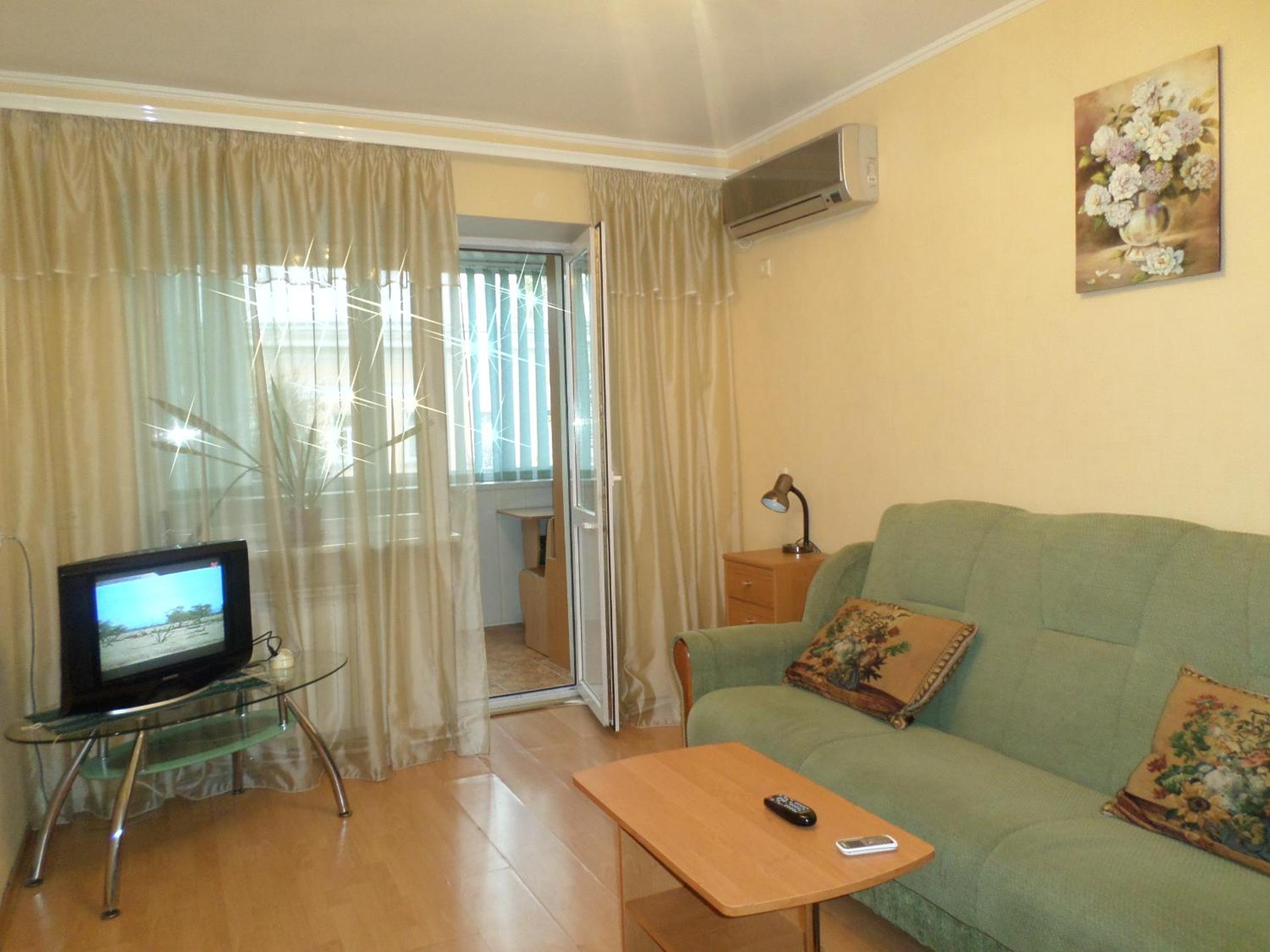 Apartment on Evreyskaya 42a
