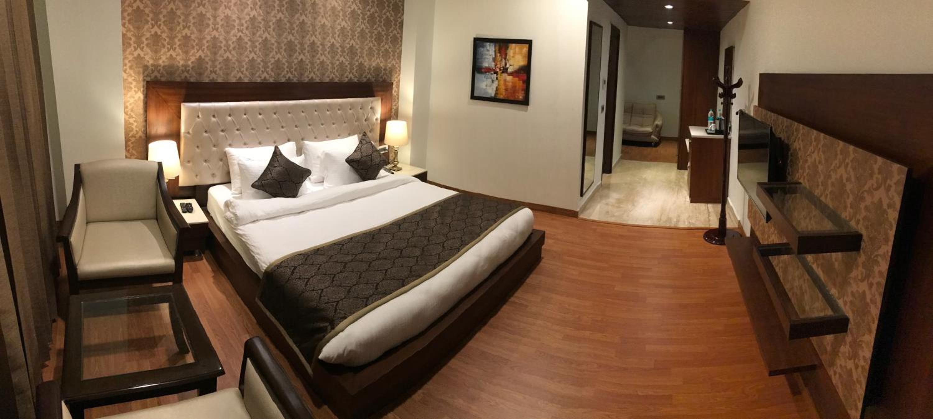 Hotel Imperia Suites