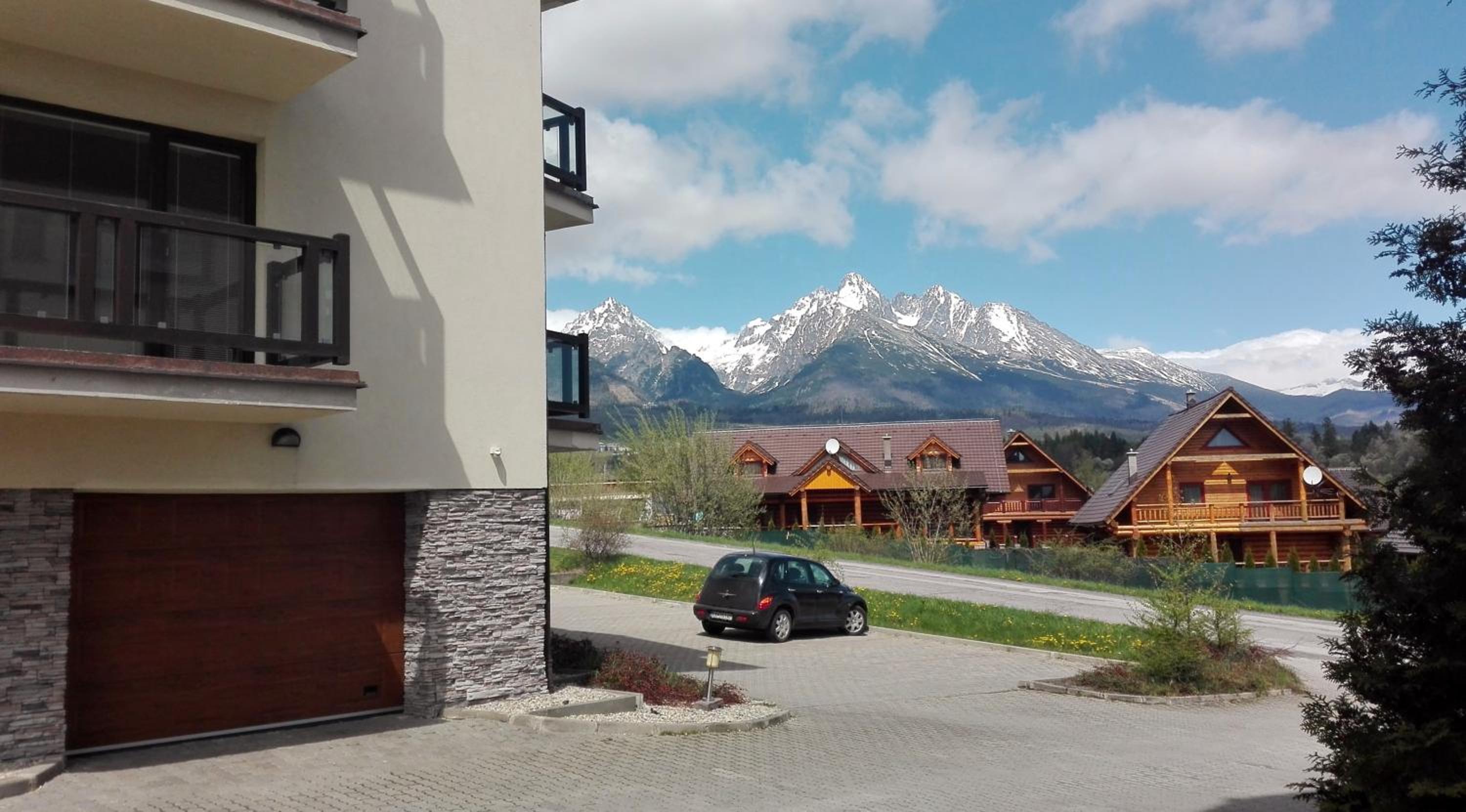 APARTMÁN SLAVKOV home & parking view 5