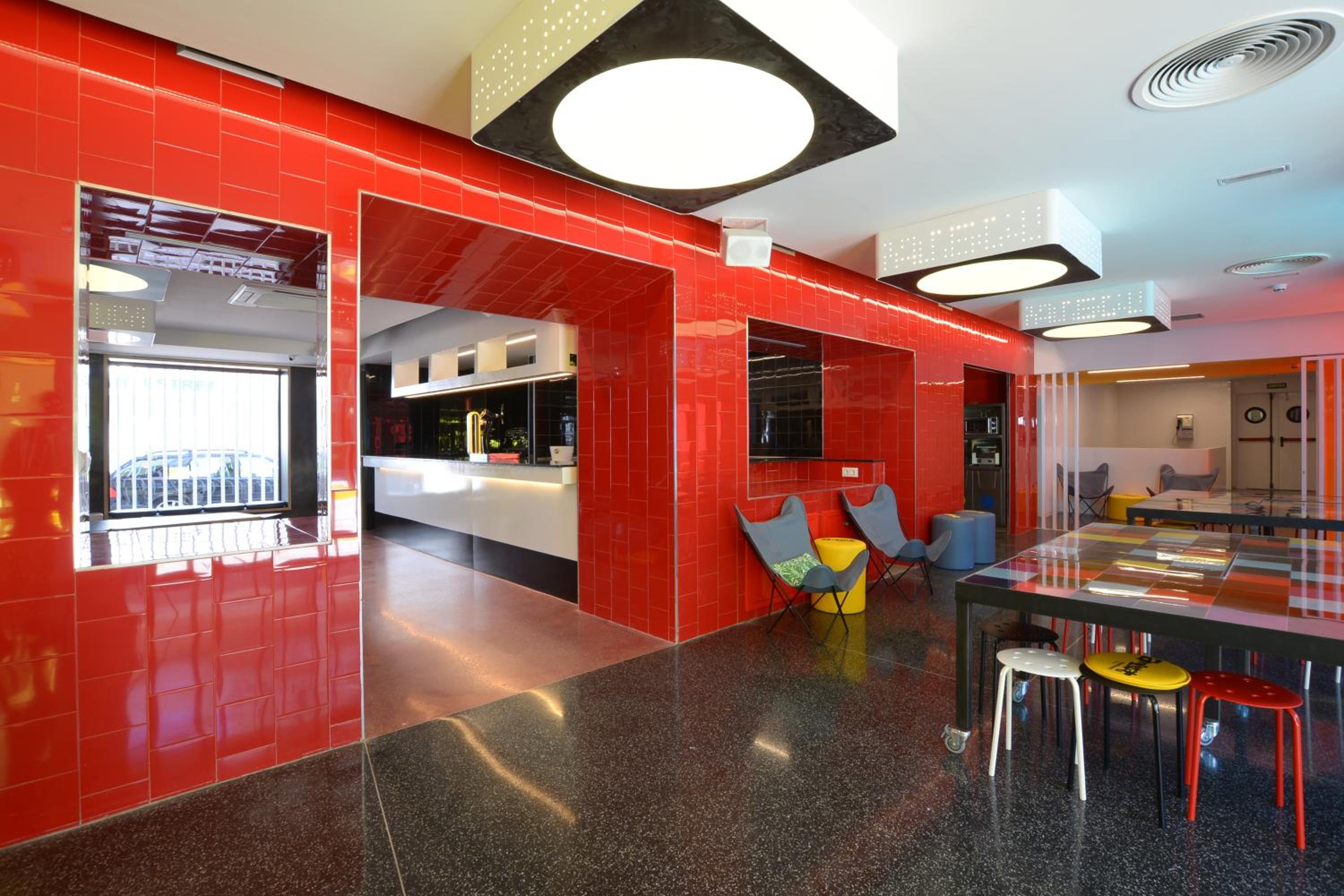 AMISTAT Island Hostel Ibiza - ALBERGUE JUVENIL