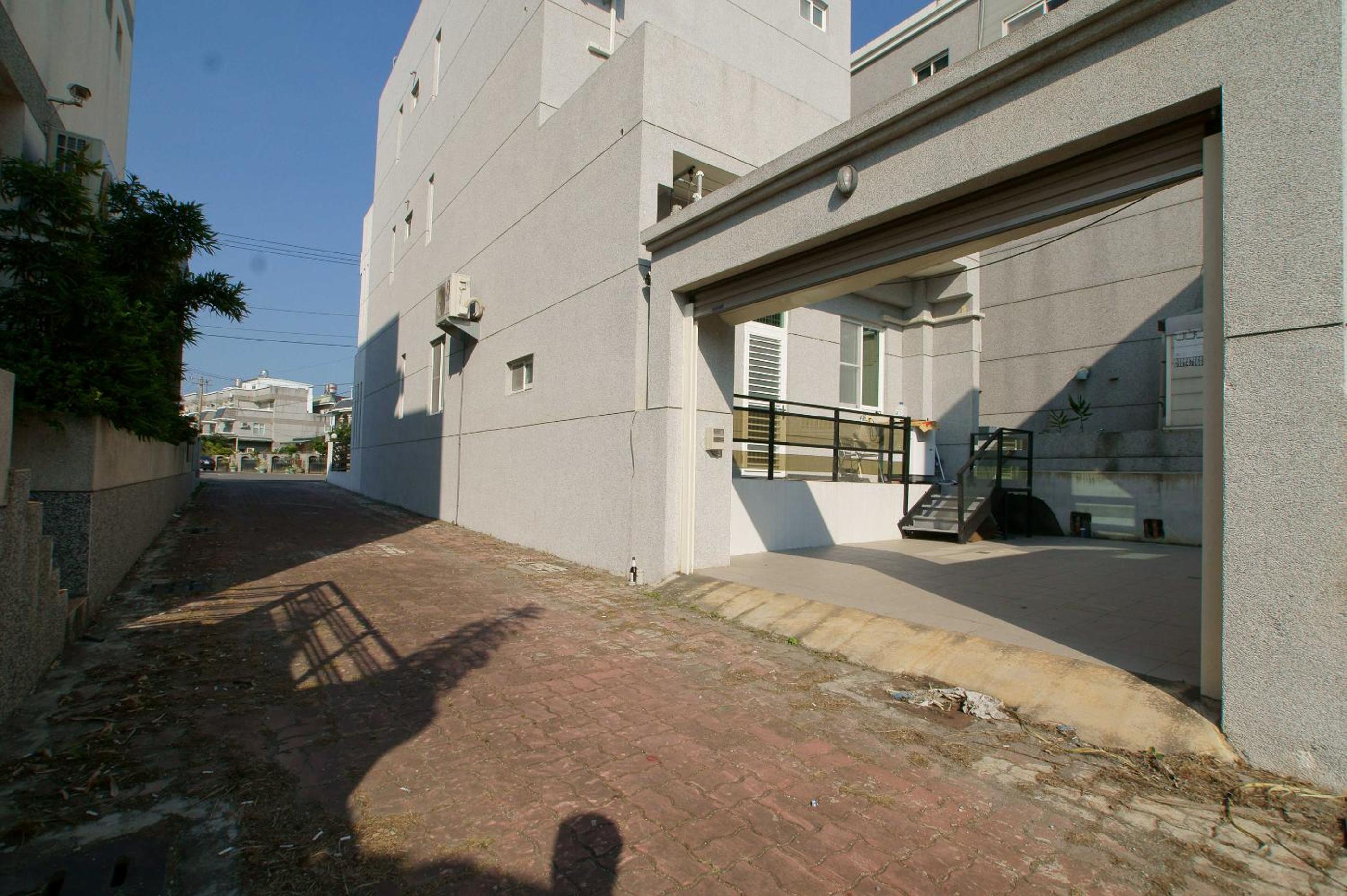 Photo 13