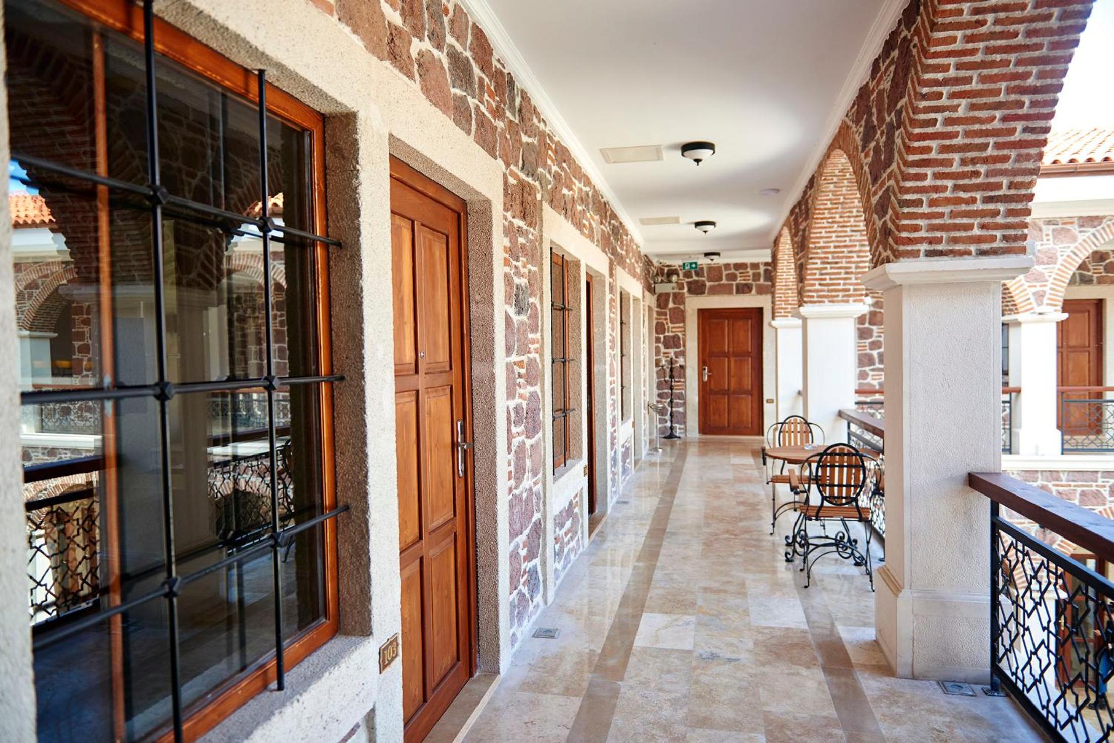 L'Agora Old Town Hotel & Bazaar - Image 52