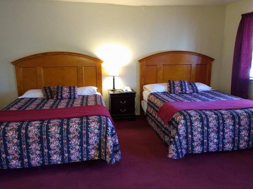 Travelers Motel