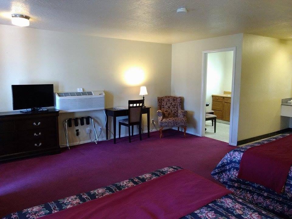 Travelers Motel