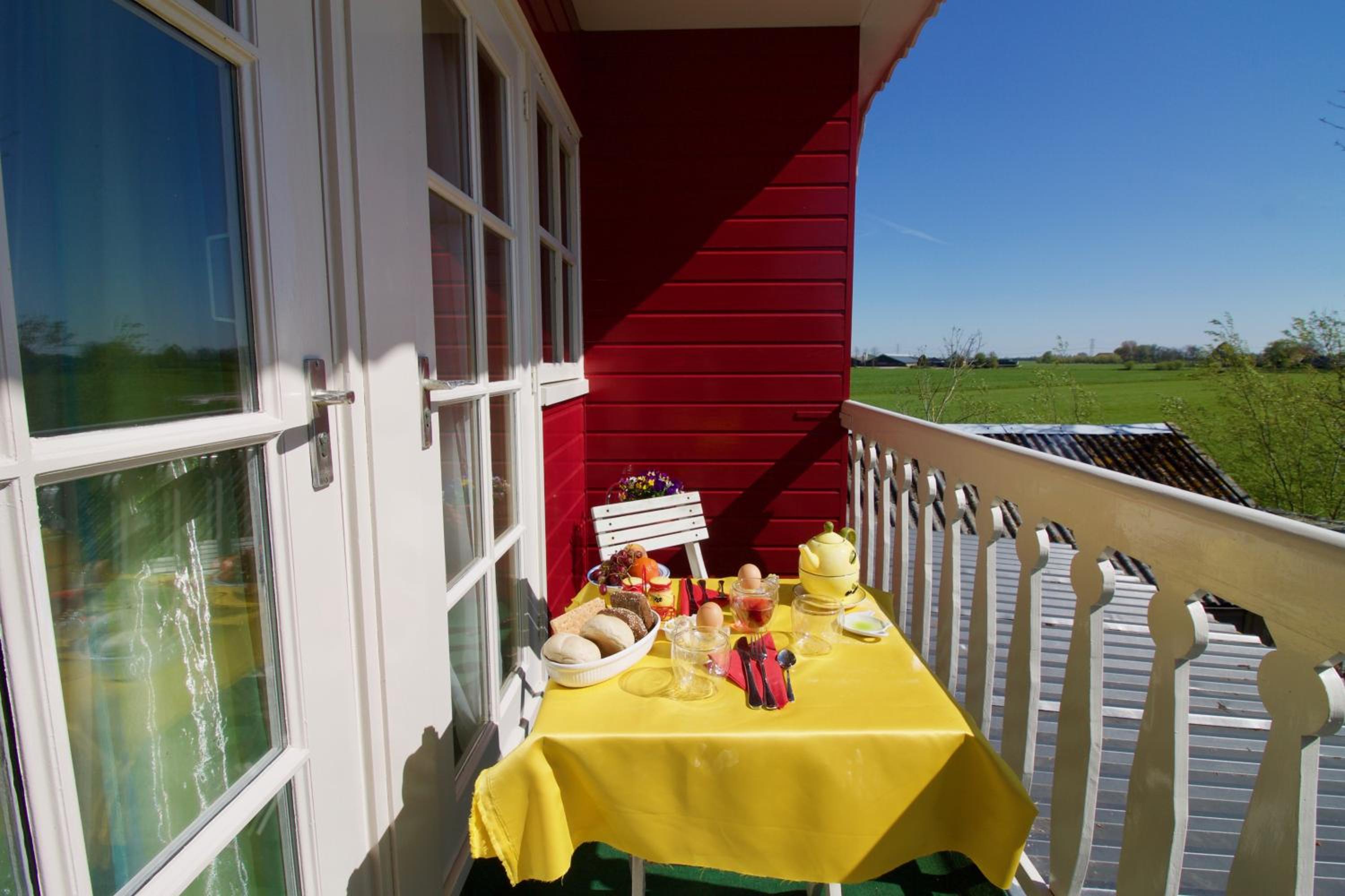 Bed & Breakfast "Bij Lucie" view 4