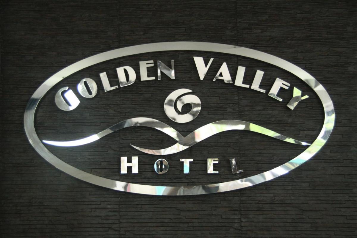 Hotel Golden Valley Hotel - Image 1