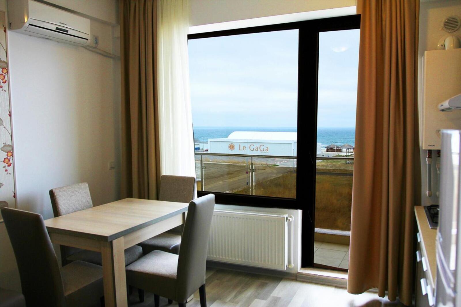 Holiday Summerland Apartment
