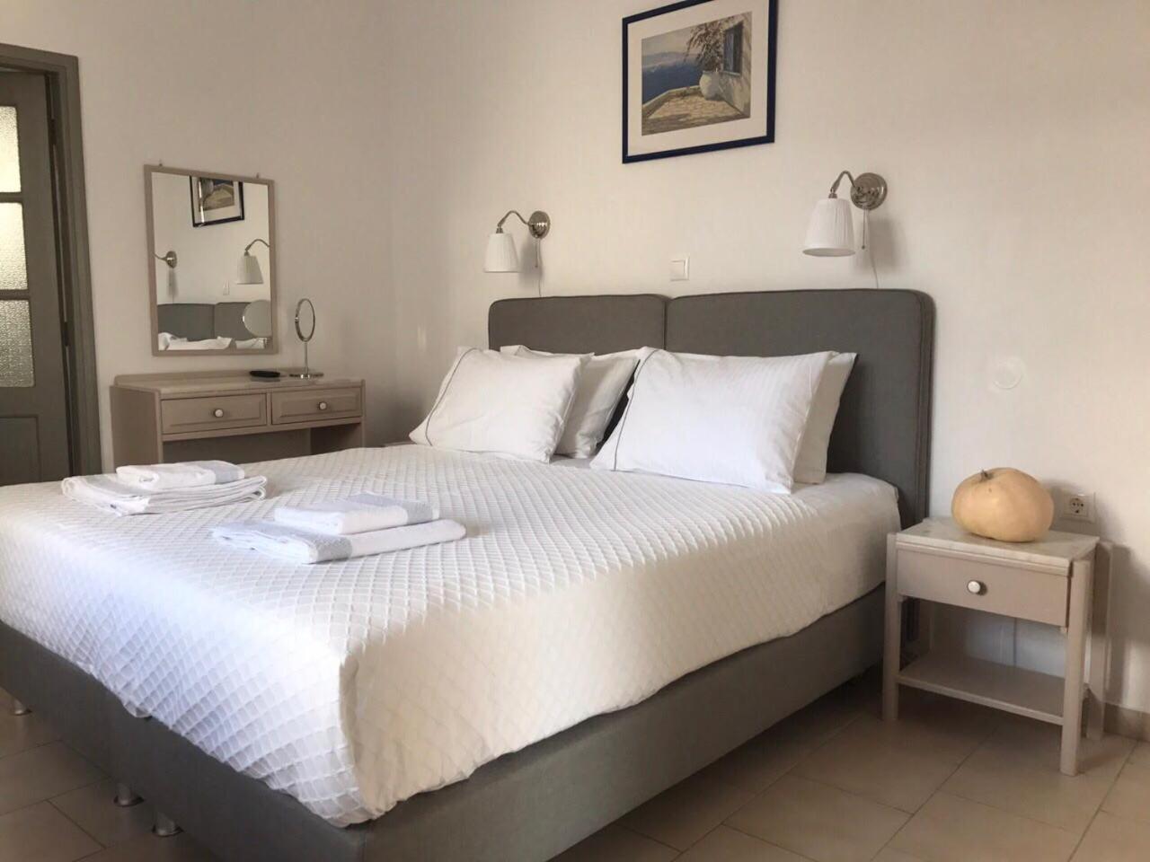 Milos Apartments photo 4