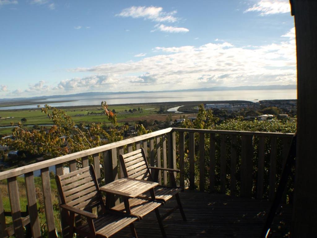 Grafton Cottage & Chalets
