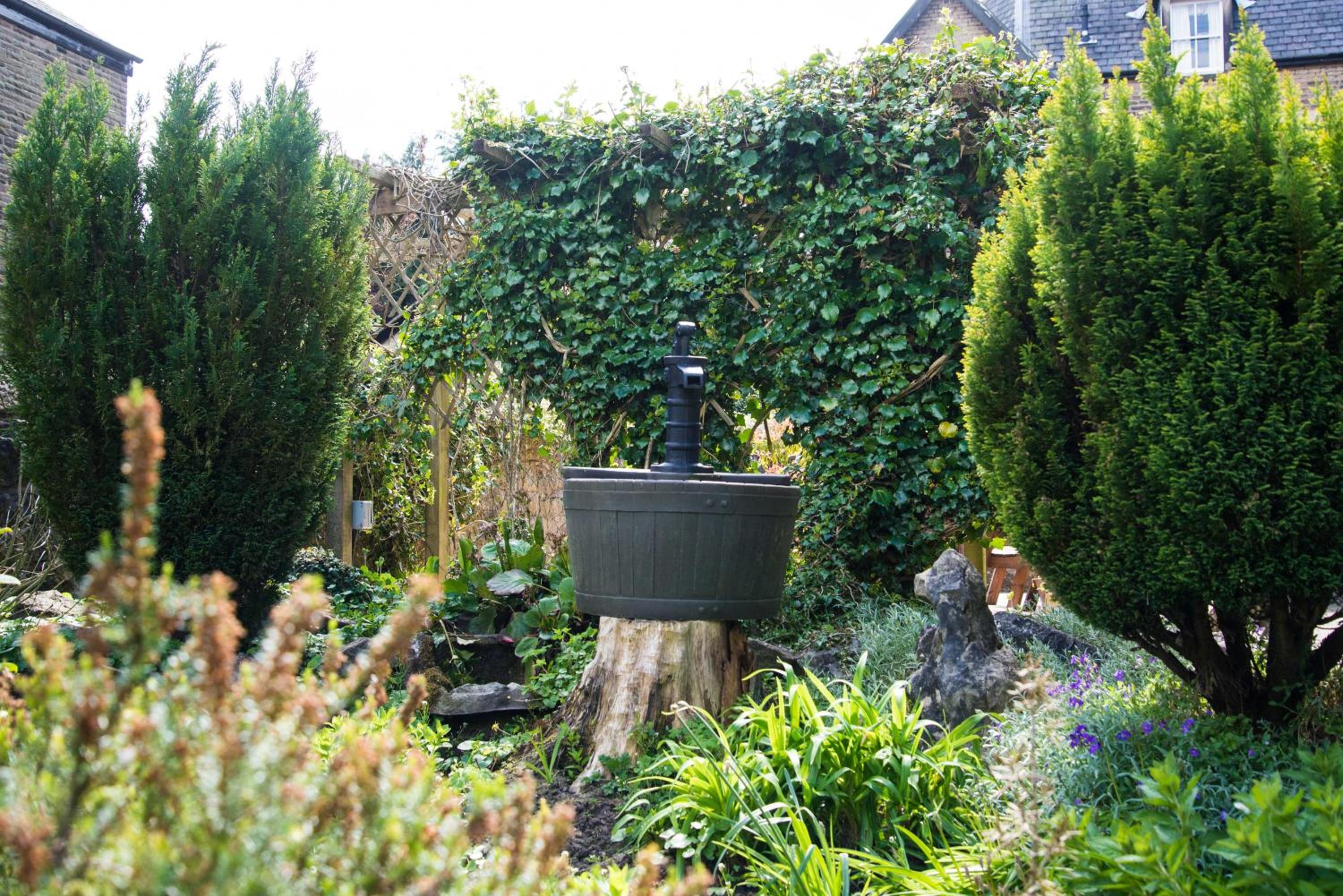 Compton Guest House