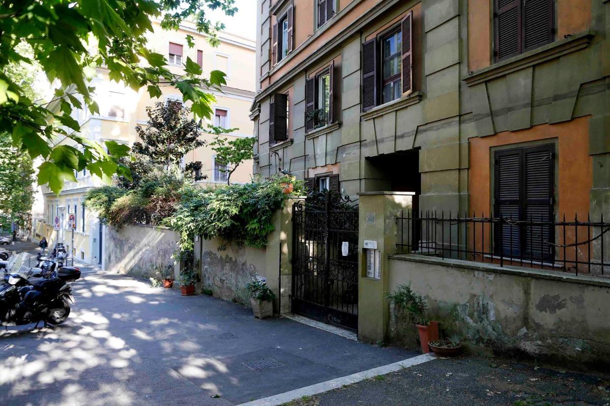 Rhome Away Trastevere - Saffi