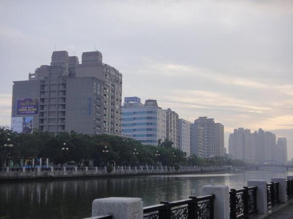 Left Bank 121