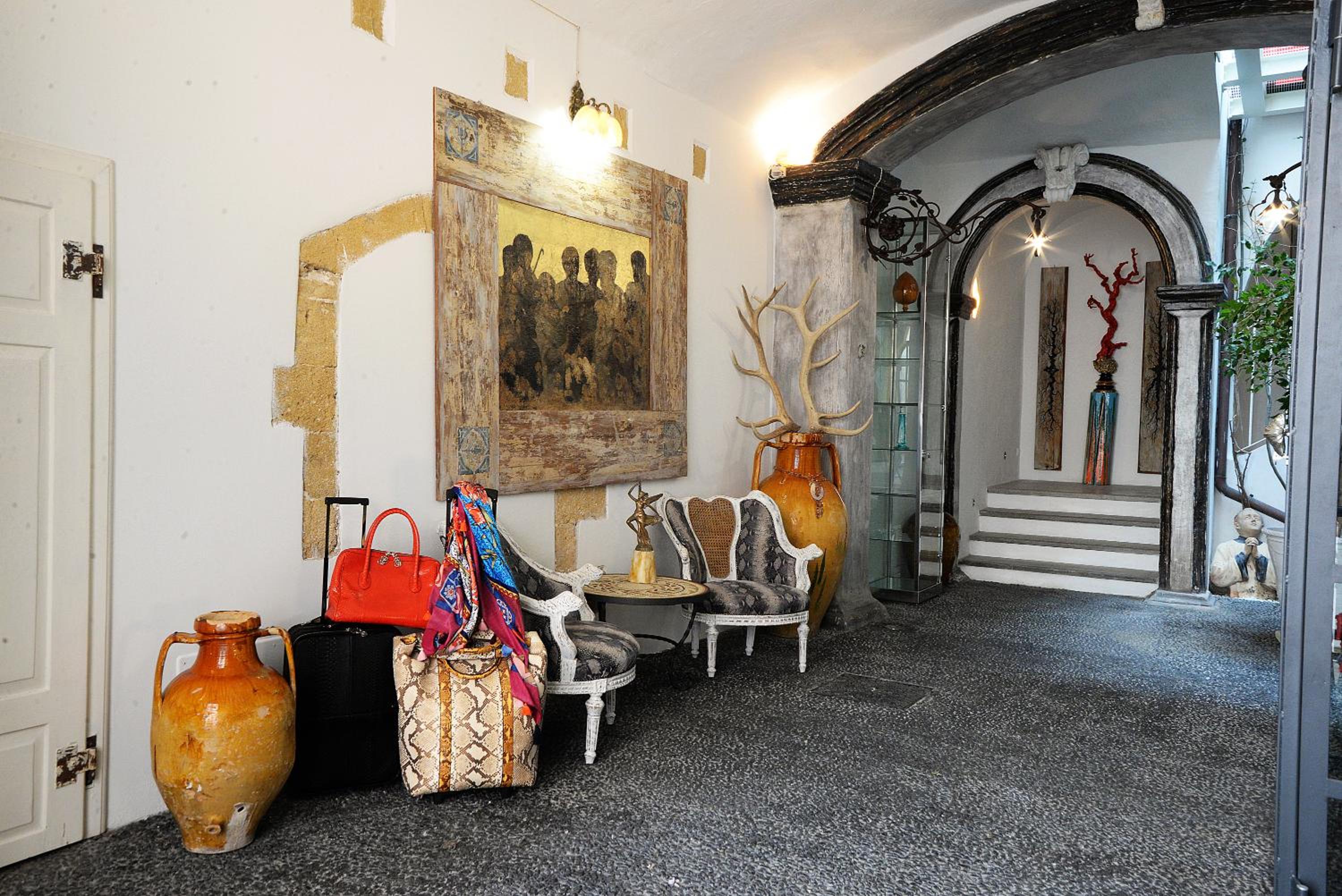Palazzo Salapolis - Luxury Apartments
