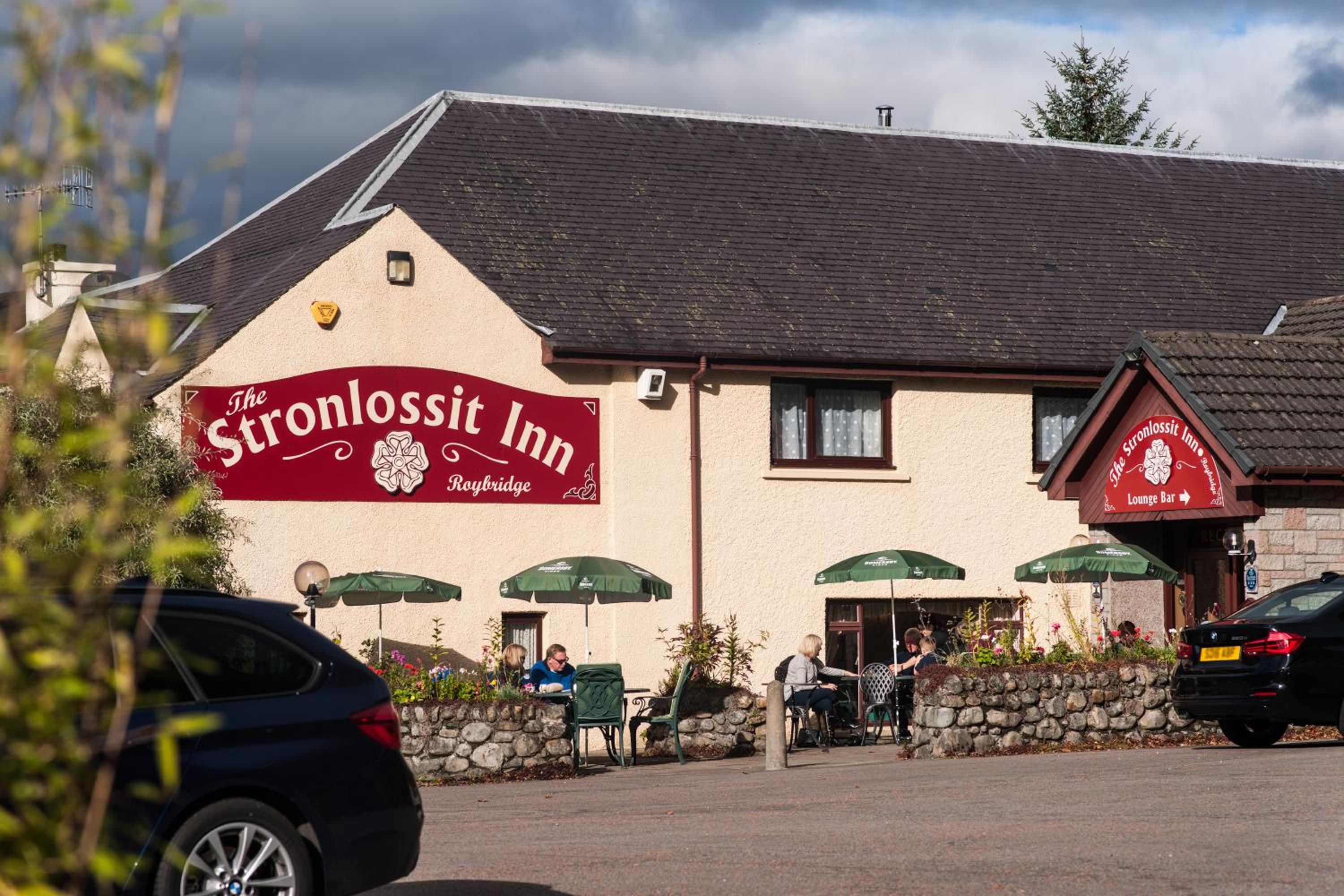 Hotel The Stronlossit Inn - Image 1