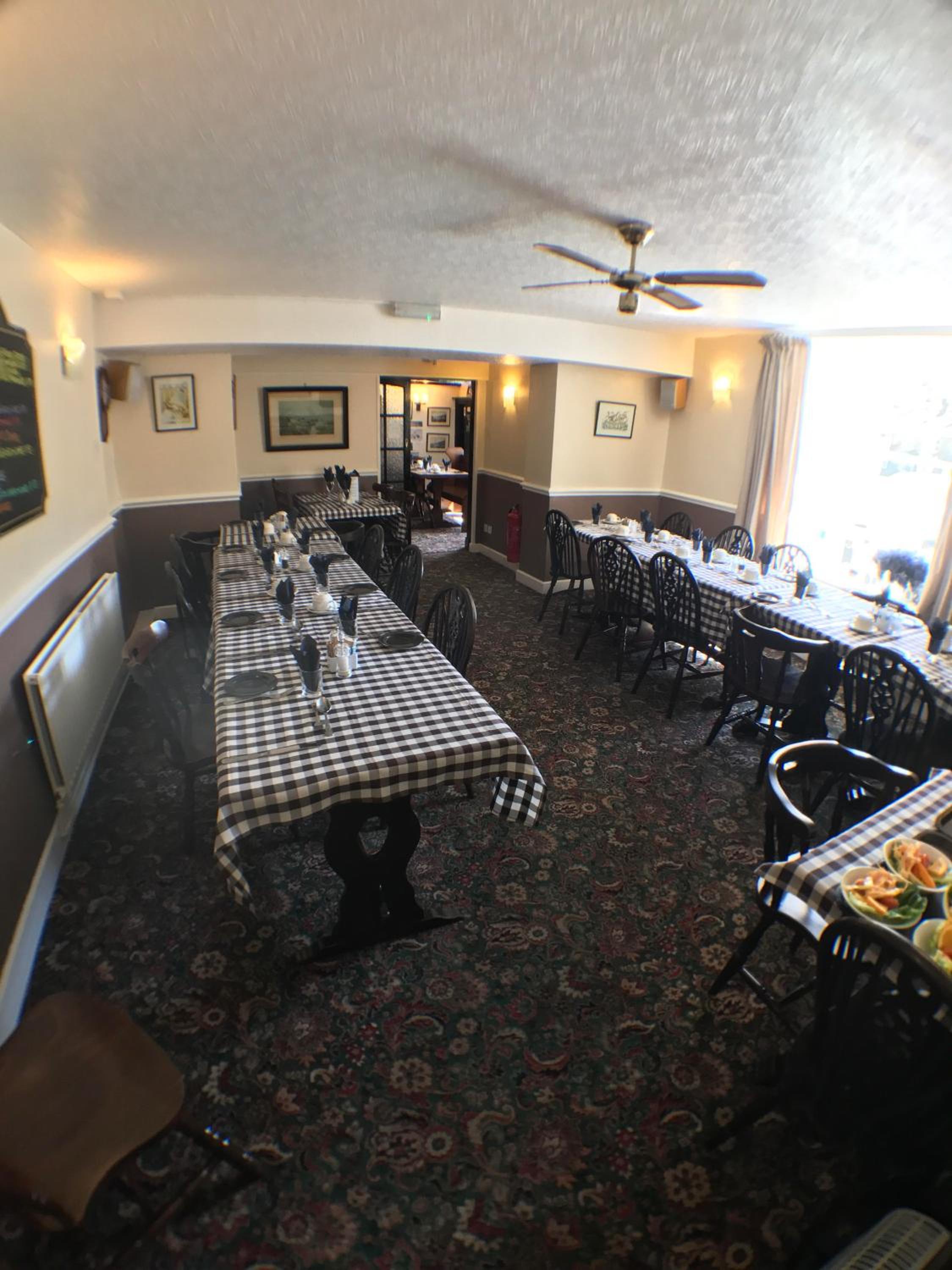 The Fox & Hounds Inn