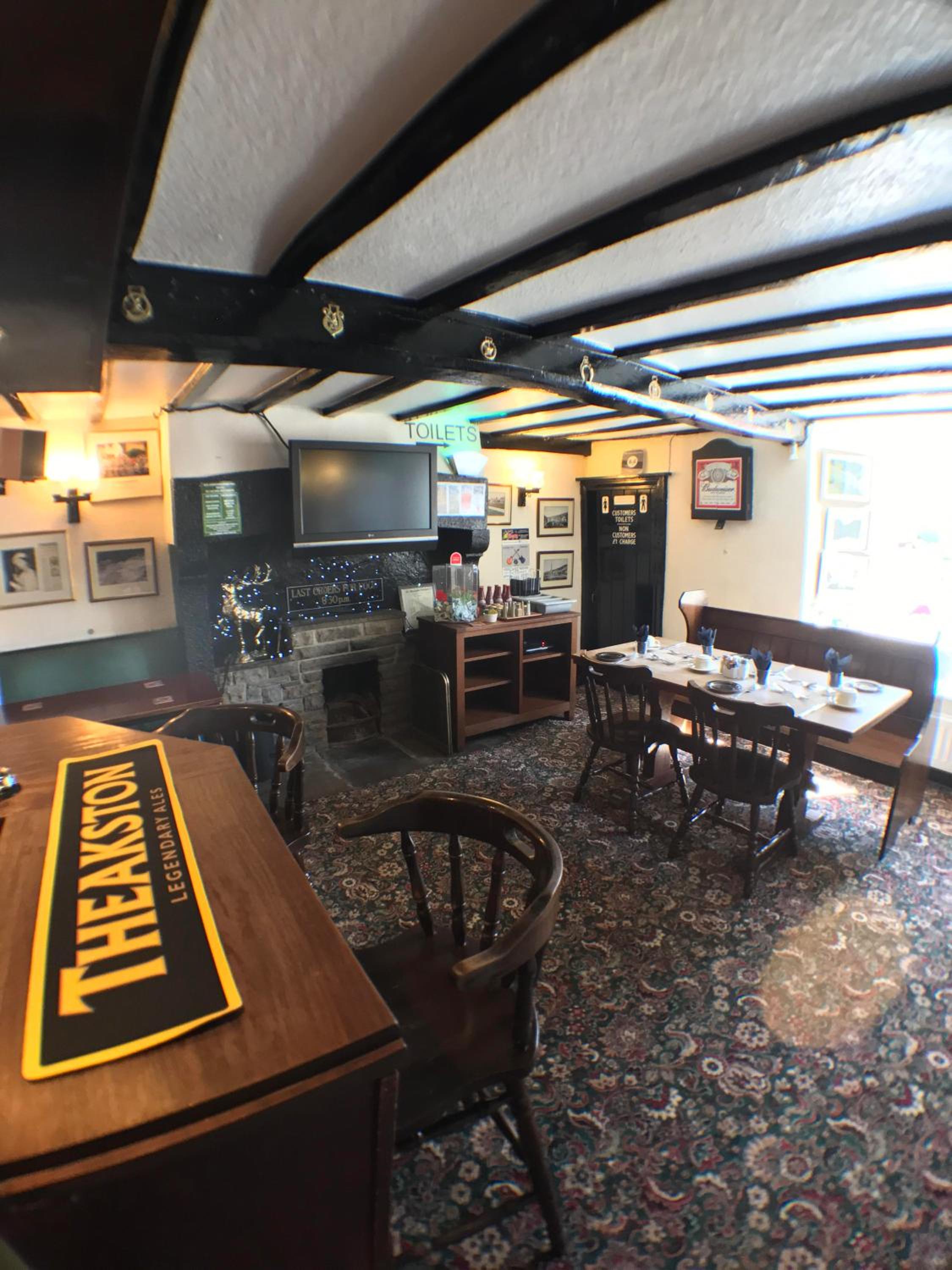 The Fox & Hounds Inn