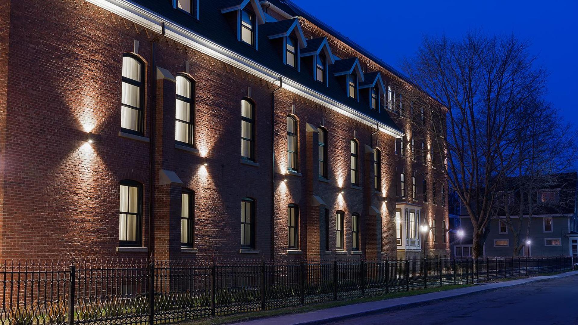 Sydney Boutique Inn & Suites