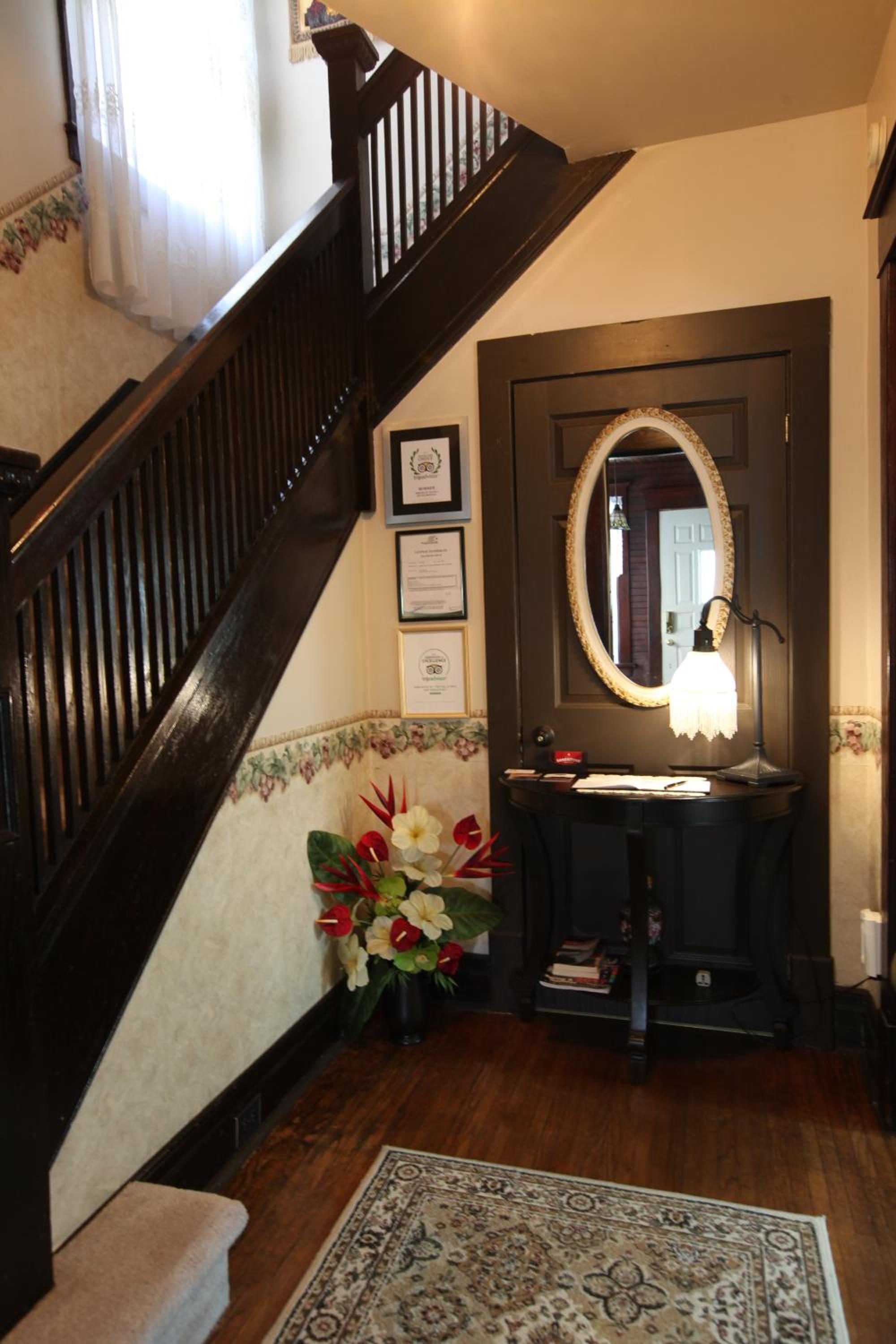 Ambiance By The Falls B&B