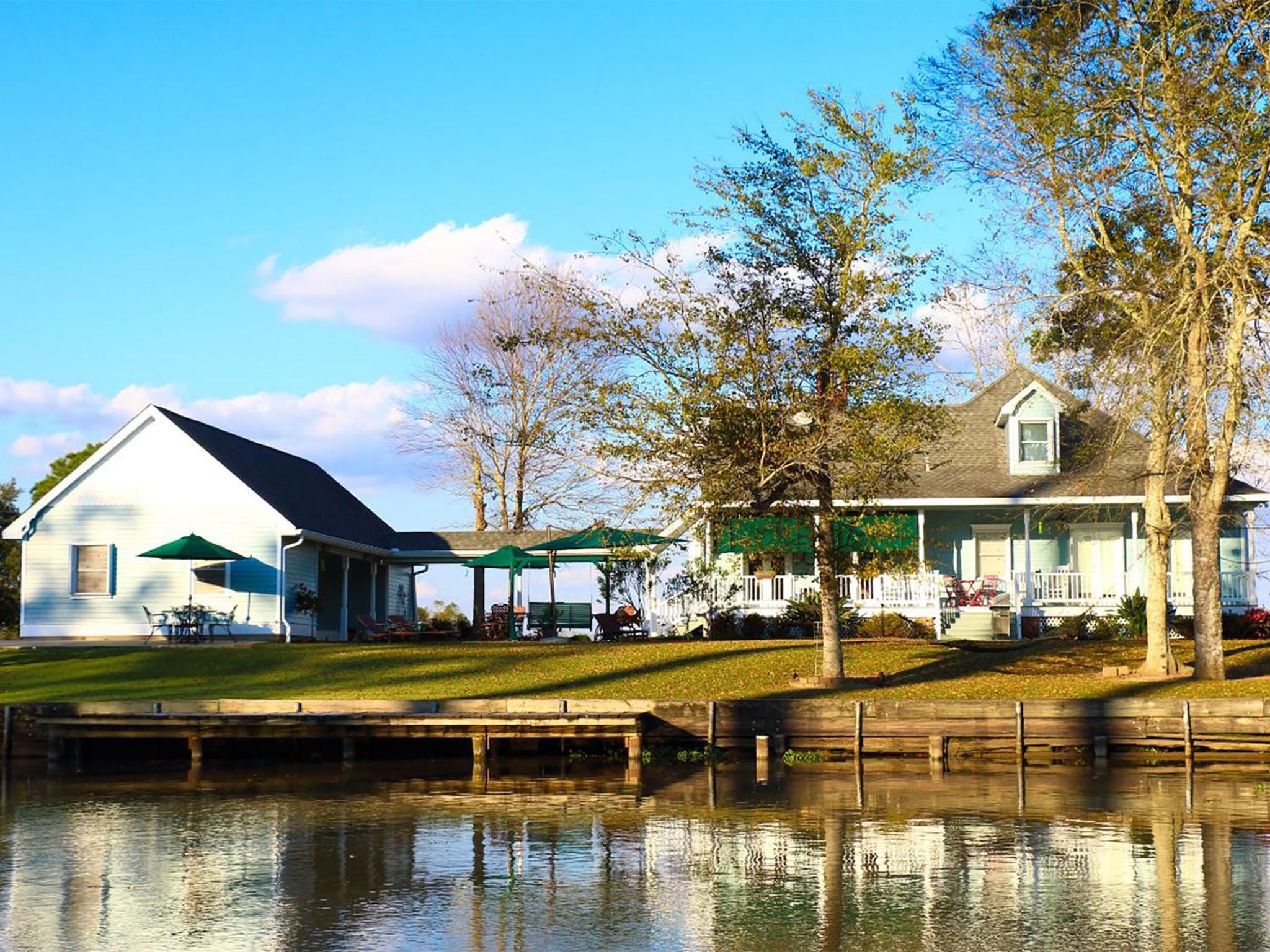 A Chateau on the Bayou Bed & Breakfast