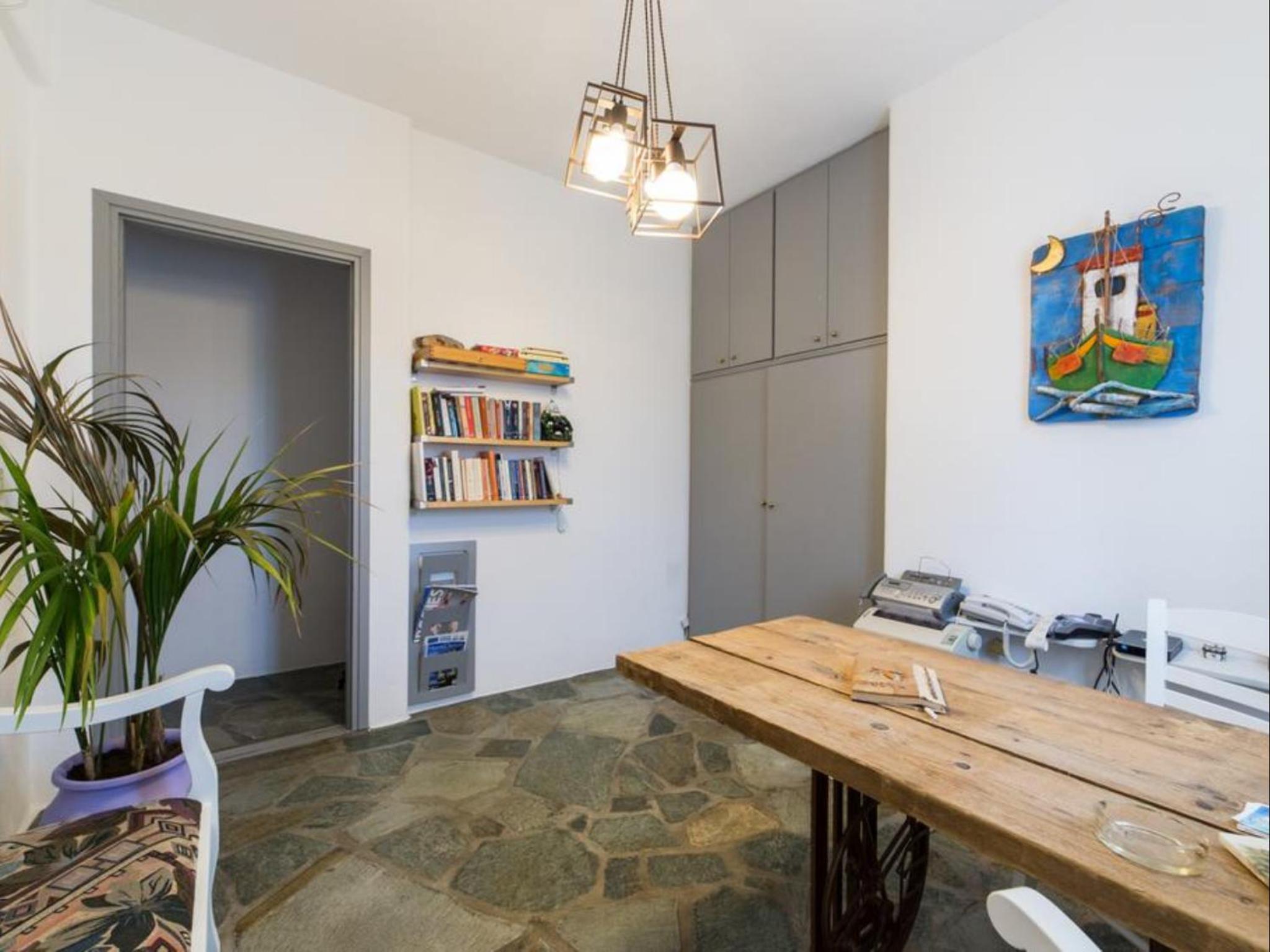 Evi Rooms view 4
