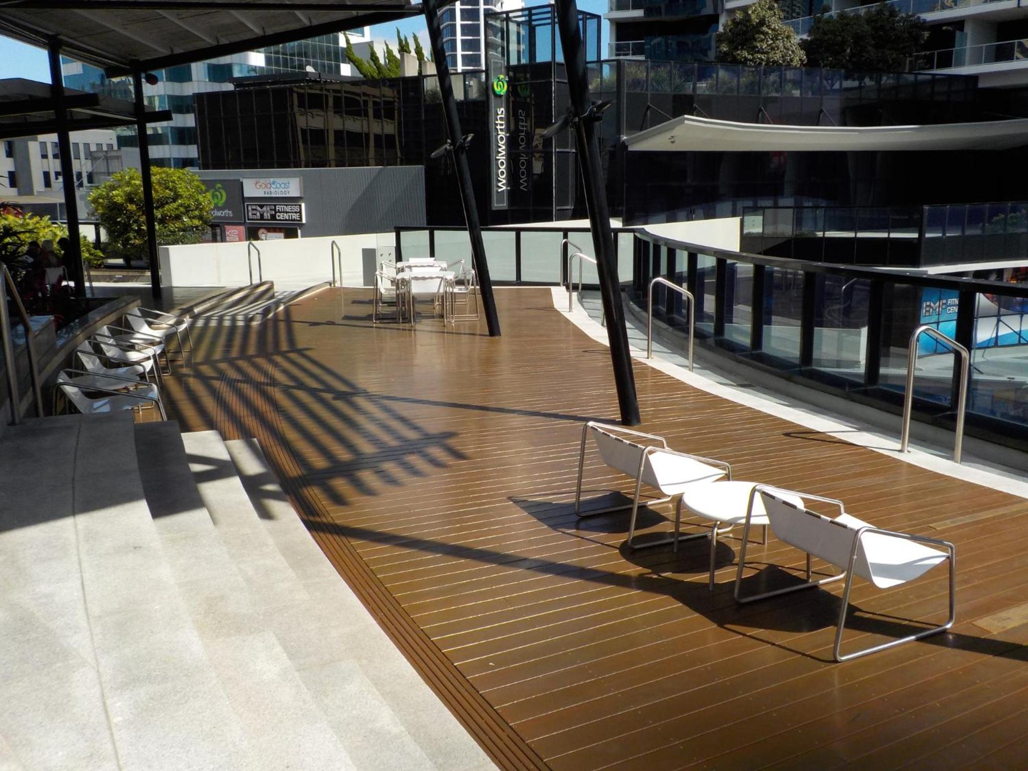 Circle on Cavill - HR Surfers Paradise