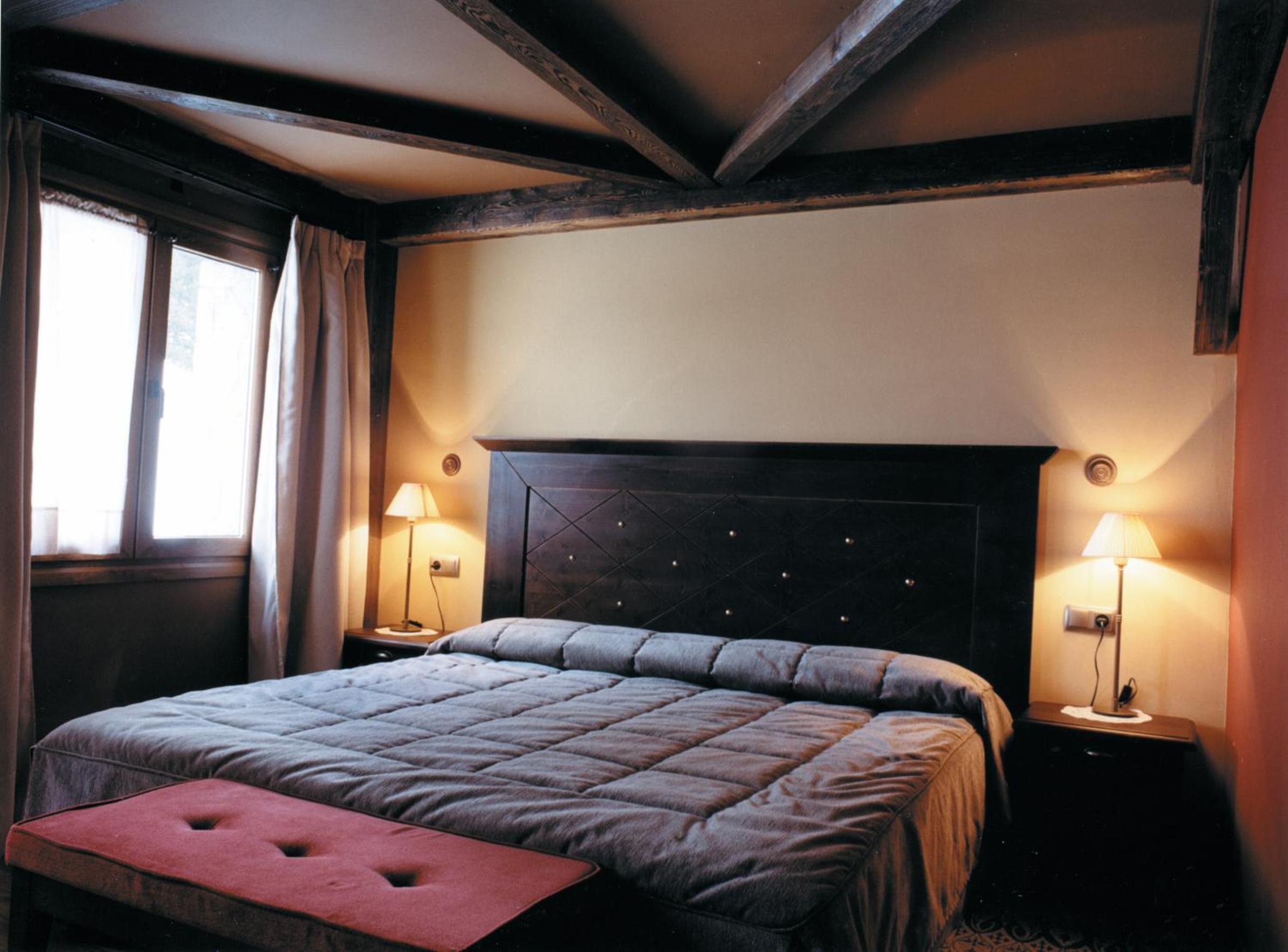 Hotel LLanos del Hospital