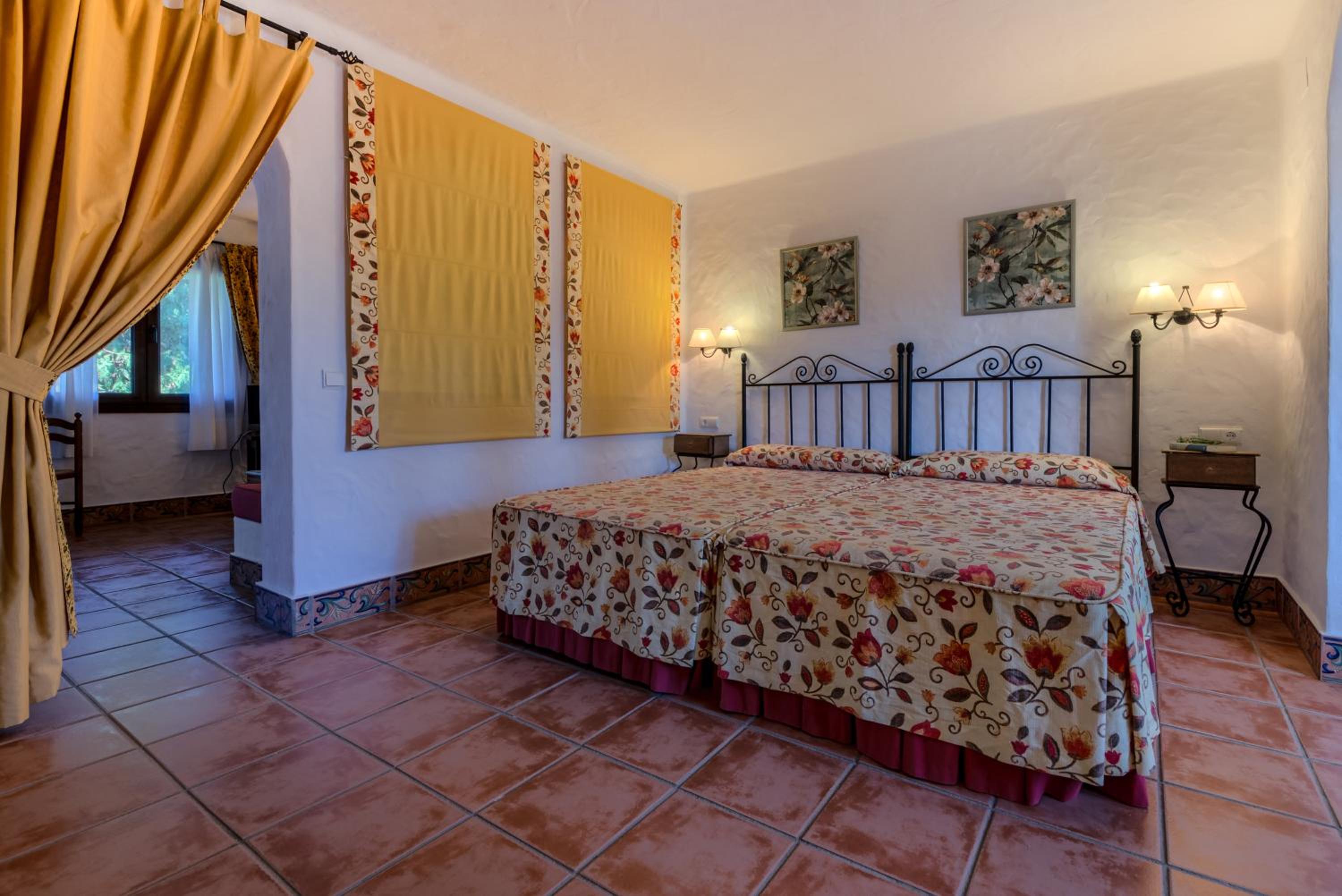 Hacienda Roche Viejo