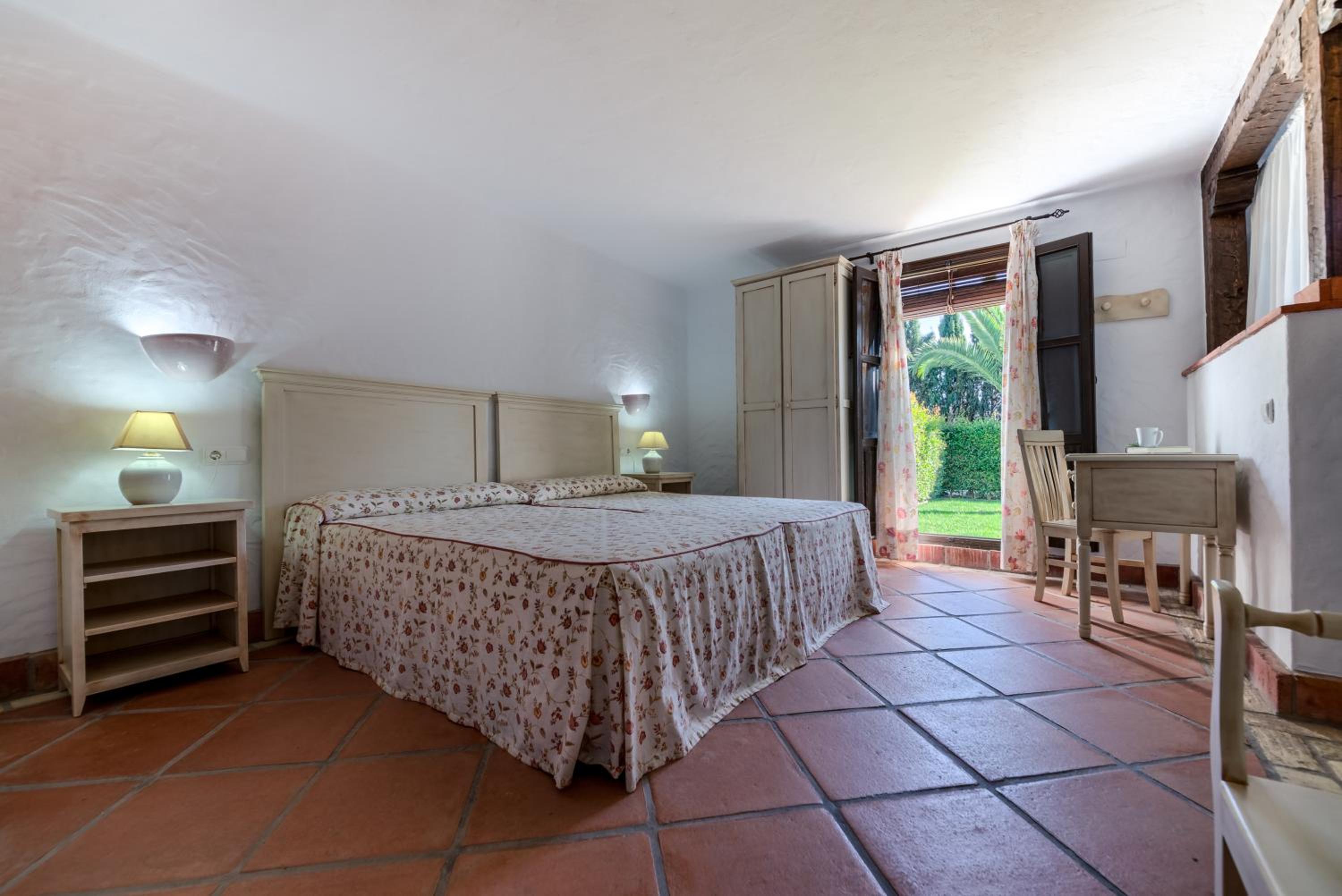 Hacienda Roche Viejo