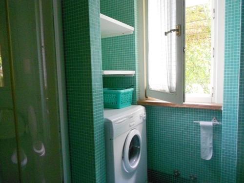 Villa Scimmia en Scauri — bathroom