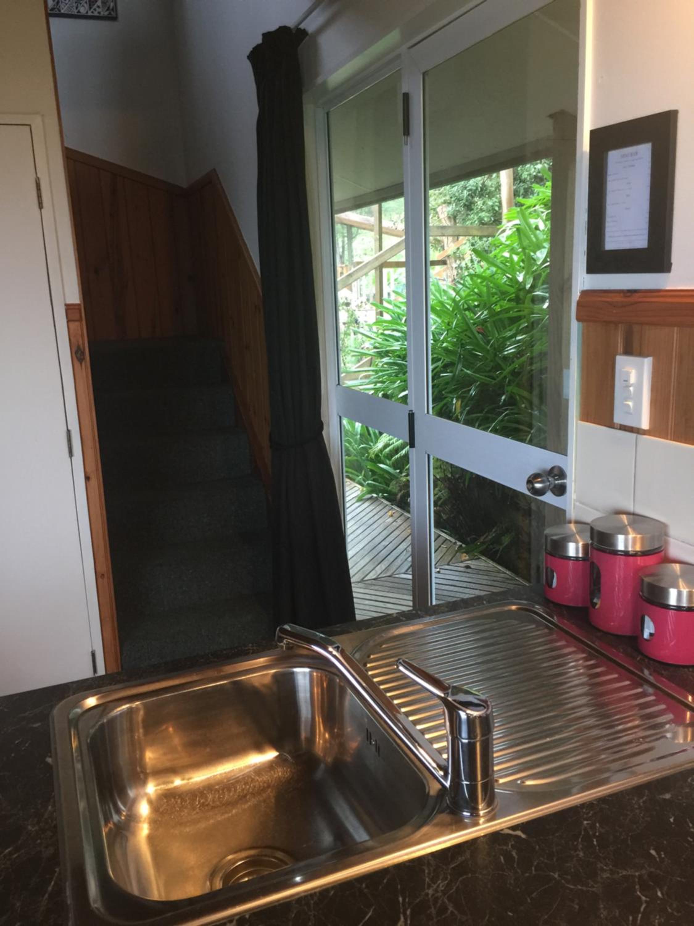 Grafton Cottage & Chalets