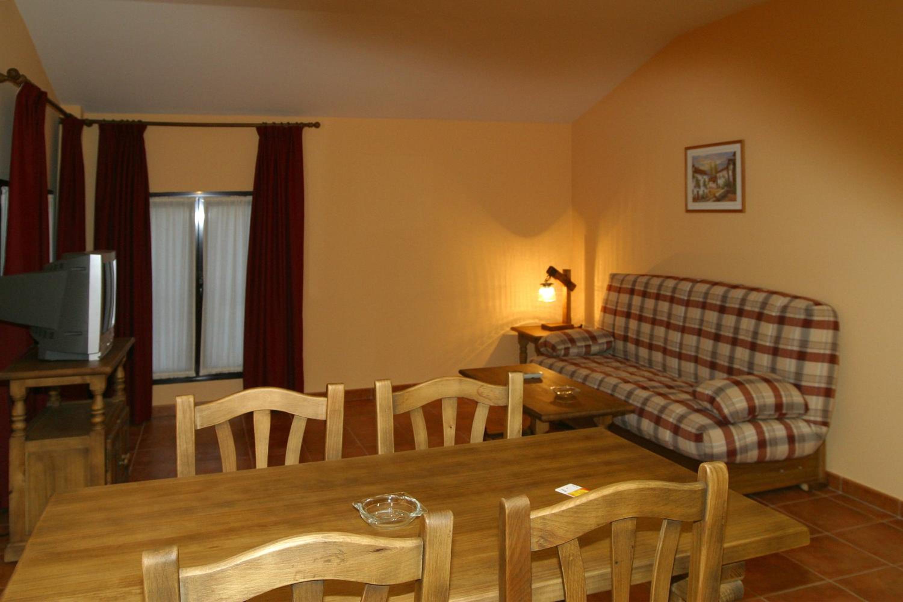 Hotel y apartamentos La Casa Rural